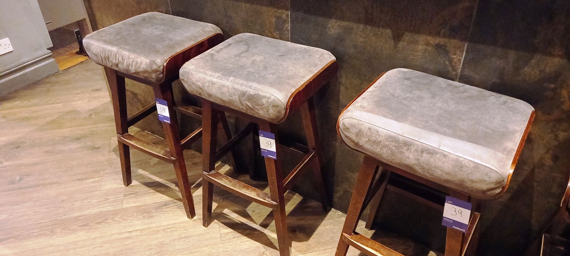 5 x Leather Cushioned Bar Stools - Image 3 of 3