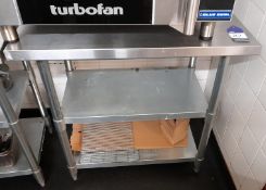 Stainless steel worktable with undershelf (Approximately 900 x 600)