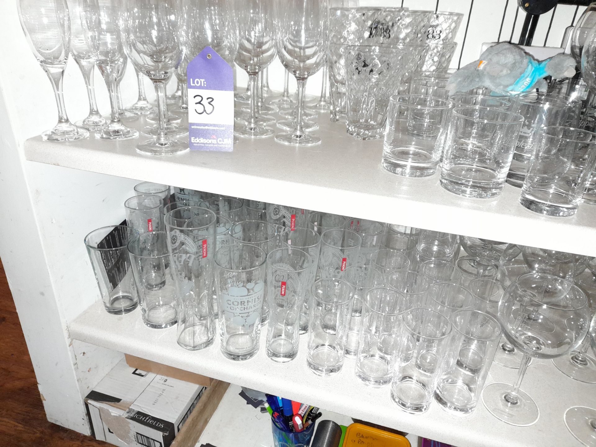 Assortment of glass wear, to bar - Image 2 of 3