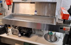 Williams TW15R1 refrigerated servery (Approximately 1500 x 400)