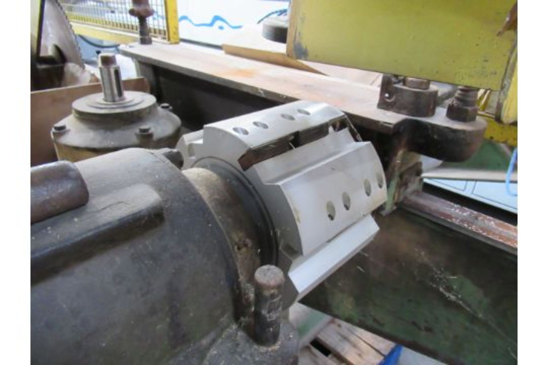 Wadkin EKA1101 five head tenoner 400v 50Hz - Image 5 of 9