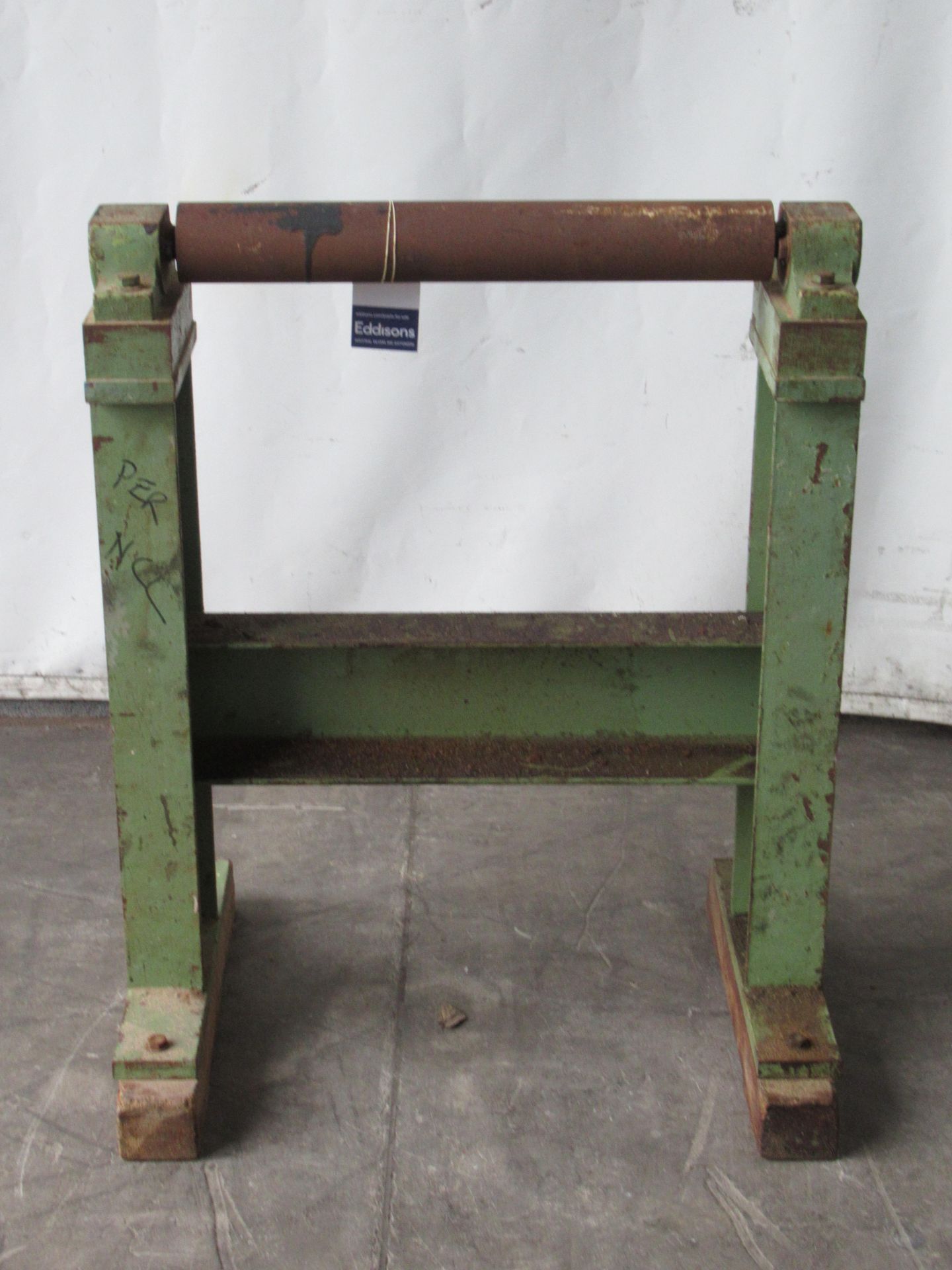 Roller stand operating width 530mm