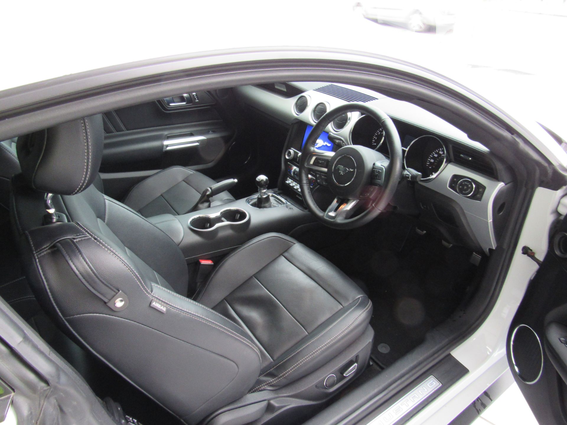 Ford Mustang GT 5.0L EW06, petrol, registration HK - Image 9 of 26