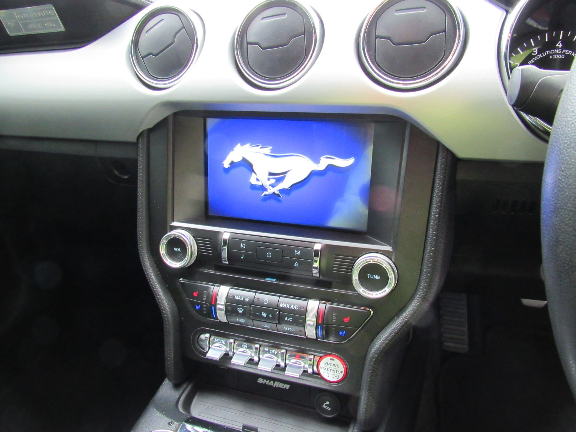Ford Mustang GT 5.0L EW06, petrol, registration HK - Image 10 of 26