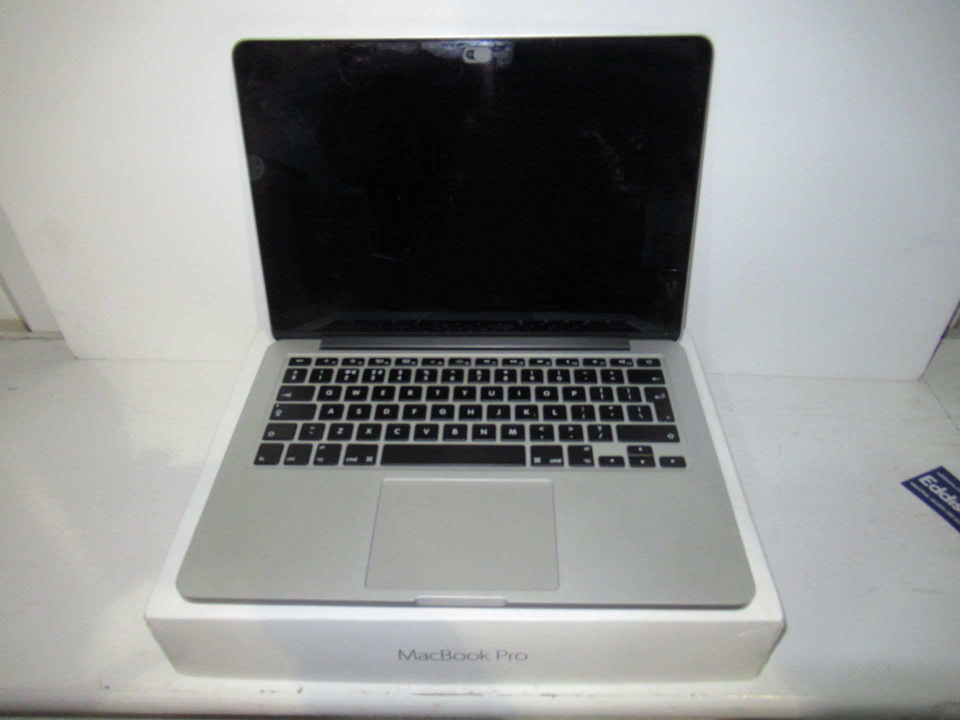 Apple MacBook Pro with dual-core Intel Core i5 Processor - Image 5 of 8