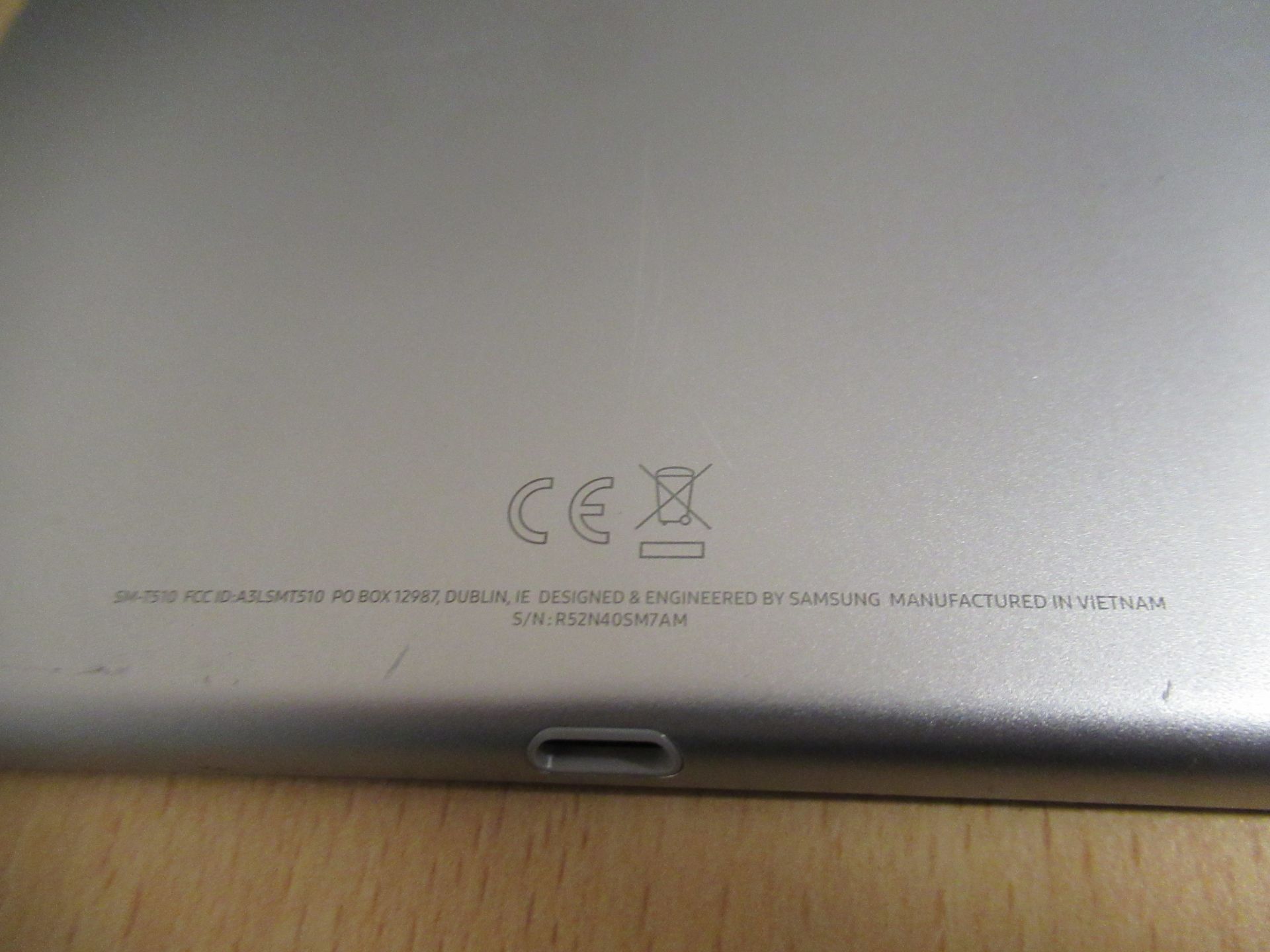 Samsung Galaxy Tab A (no charger) SM-T510 in grey - Image 5 of 6