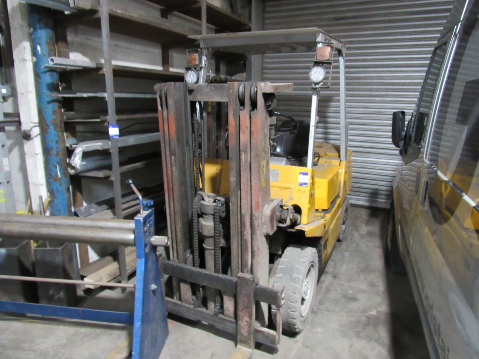 TCM FD25.Z2 Forklift Truck, diesel, 2500Kg Capacity, Triple Mast, 3500mm Lift Height, Lighting - Image 2 of 9