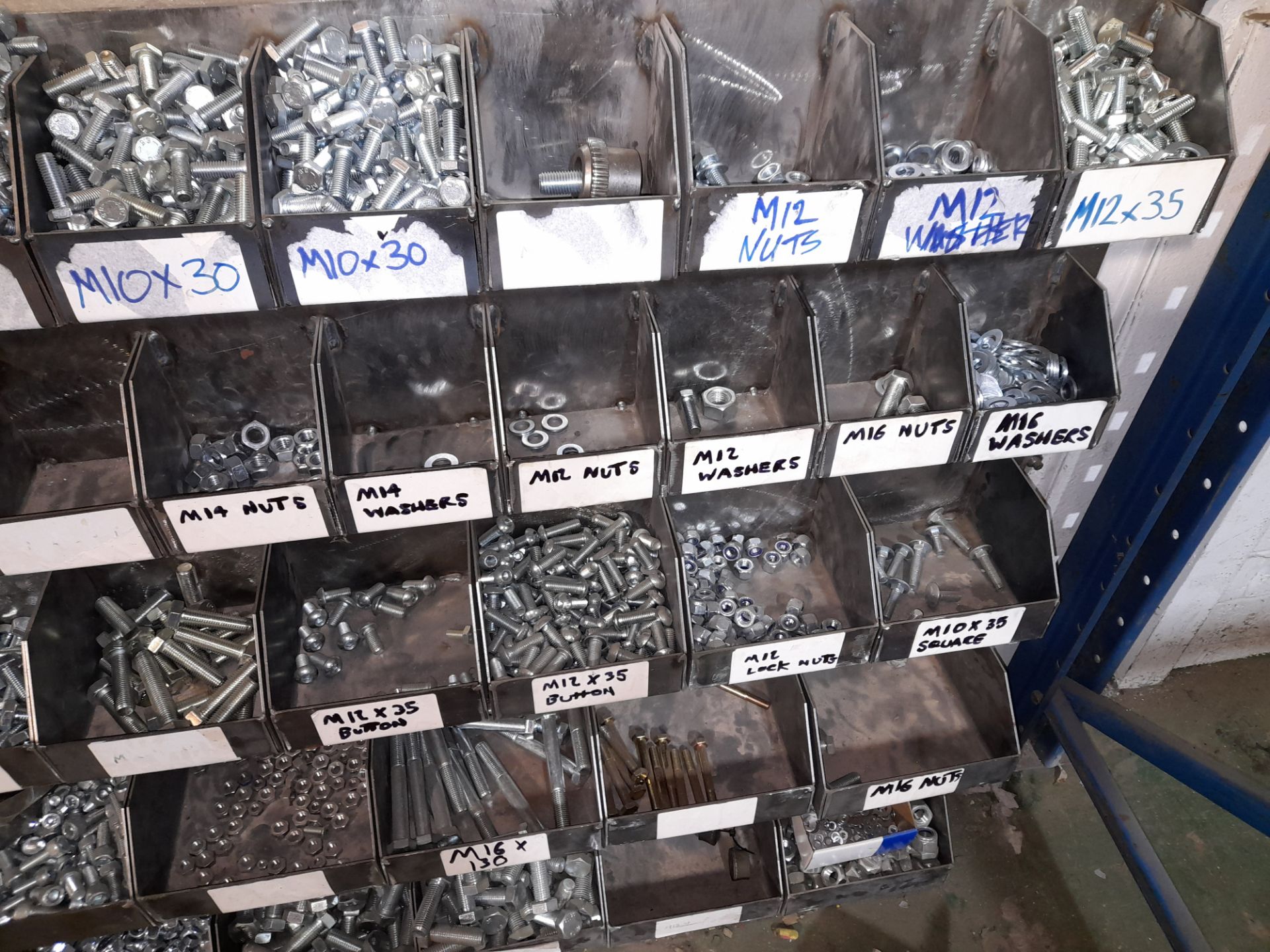 Assortment of fixings to linbins and fabricated stock rack (both included and purchaser to - Image 6 of 10