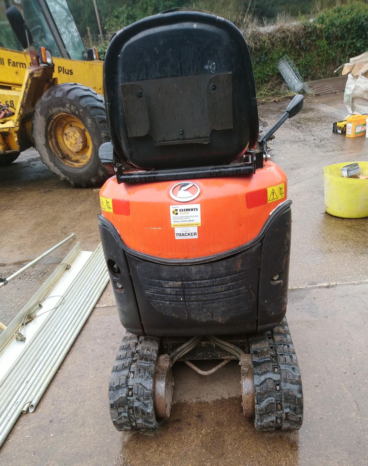 2013 Kubota U10 Mini Excavator, Expandable Tracks, 1351 Hours with 3 Excavator Buckets. - Image 3 of 4