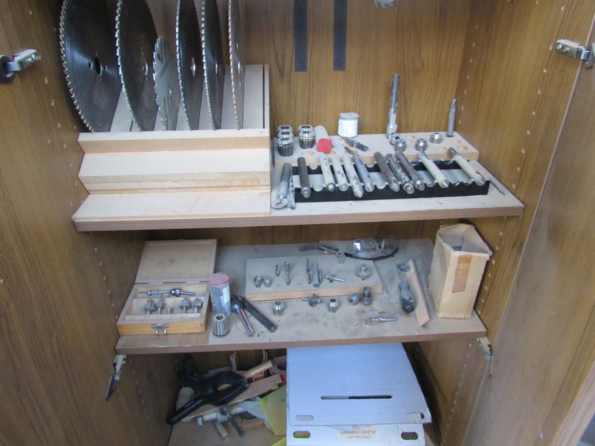 Cupboard & Contents Drills and Saw Blades - Image 2 of 2