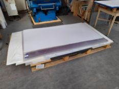 Assortment of clear polycarbonate sheet stock (Approx. 2000 x 1250), to 2 x pallets