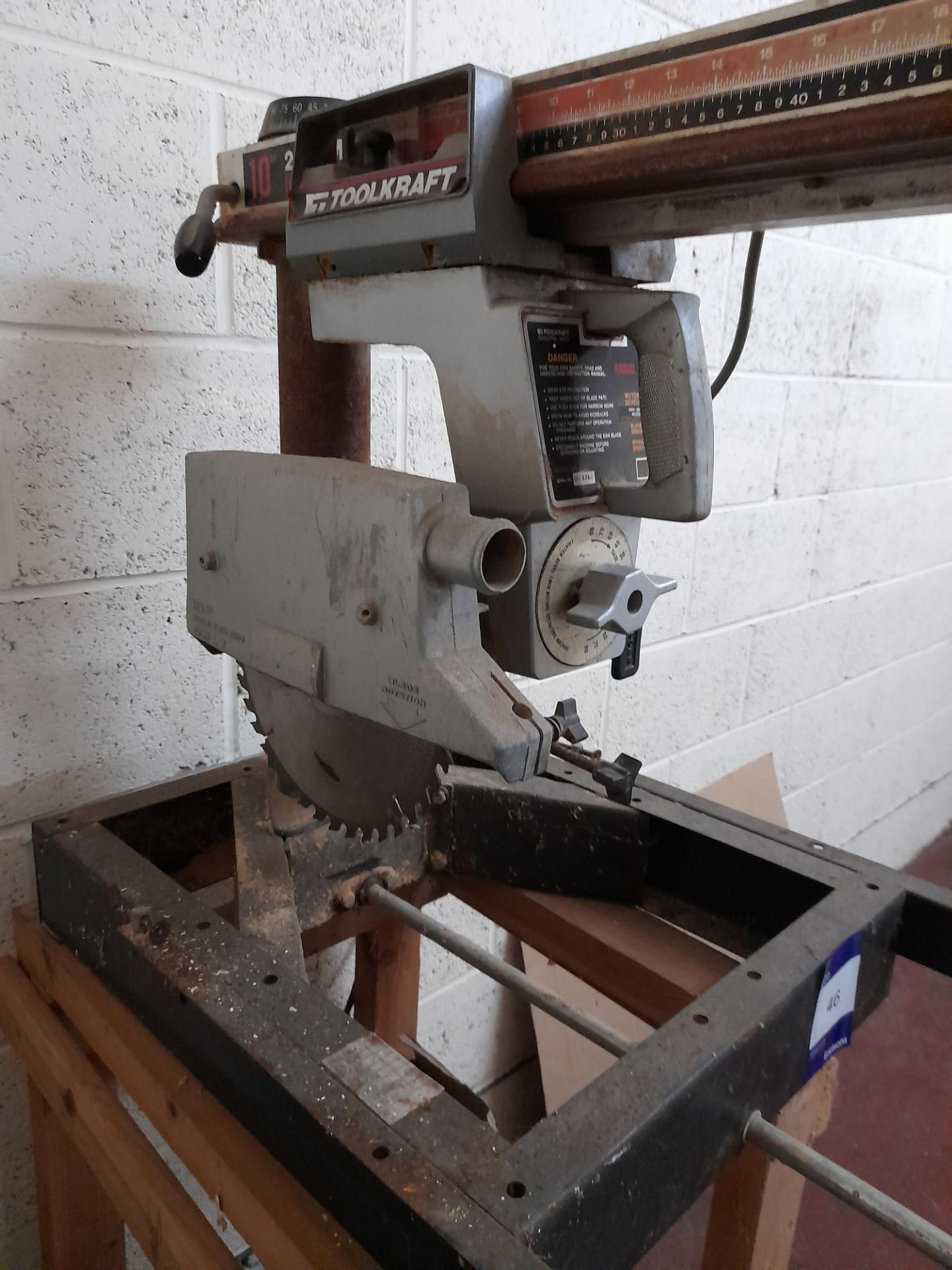 ToolKraft Model 4015 10” Radial Arm Drill, serial number 08X1718, 240v, on wooden stand - Image 6 of 6