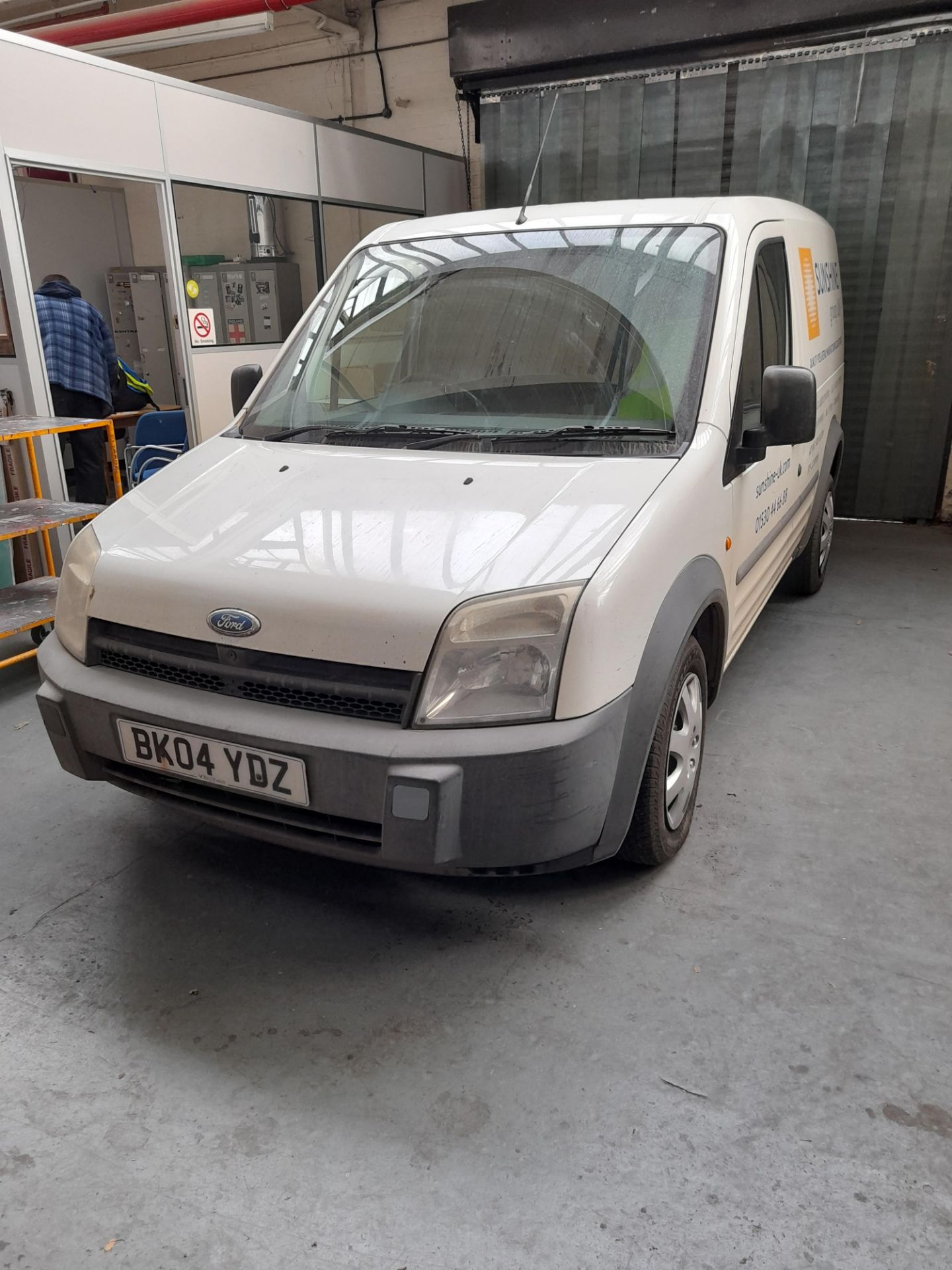 Ford Transit Connect 200 Diesel Manual Van, registration BK04 YDZ, Keys: 2, MOT: 21st October - Image 3 of 11