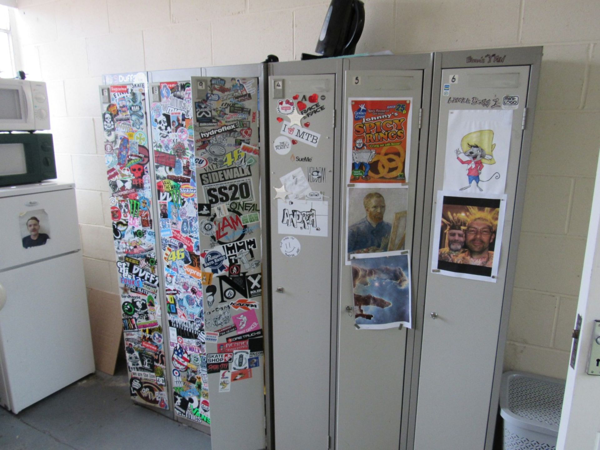 Contents to Canteen Area including 6 x Lockers, Dining Table, Kettle, Microwaves etc. - Image 3 of 3