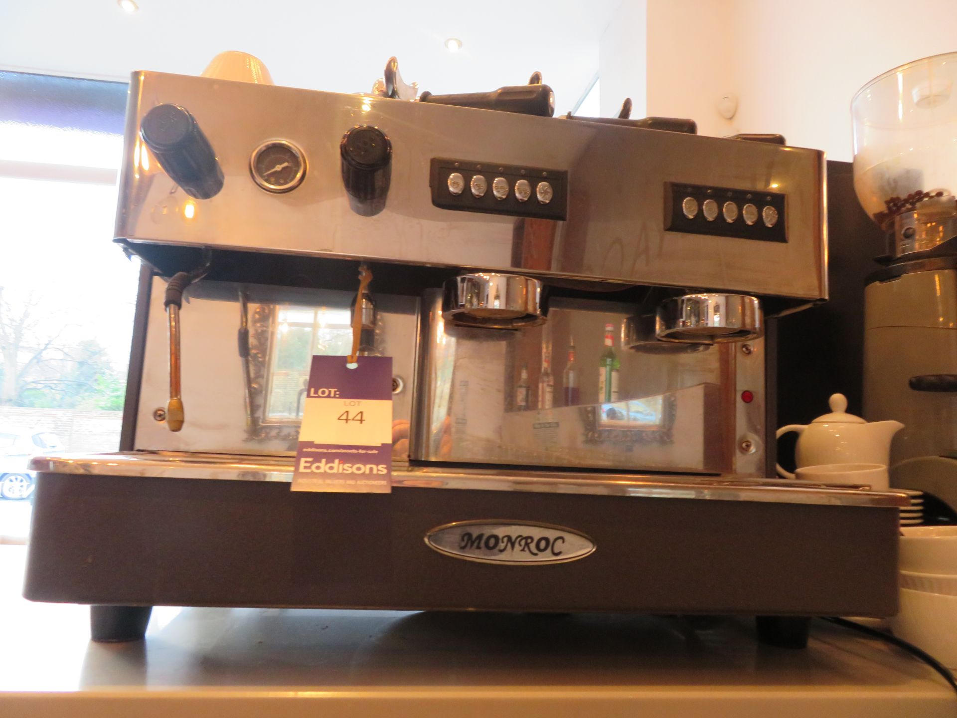 Monroc Italian Style Coffee Machine Expobar Grinder and a Qty of Crockery - Image 3 of 5