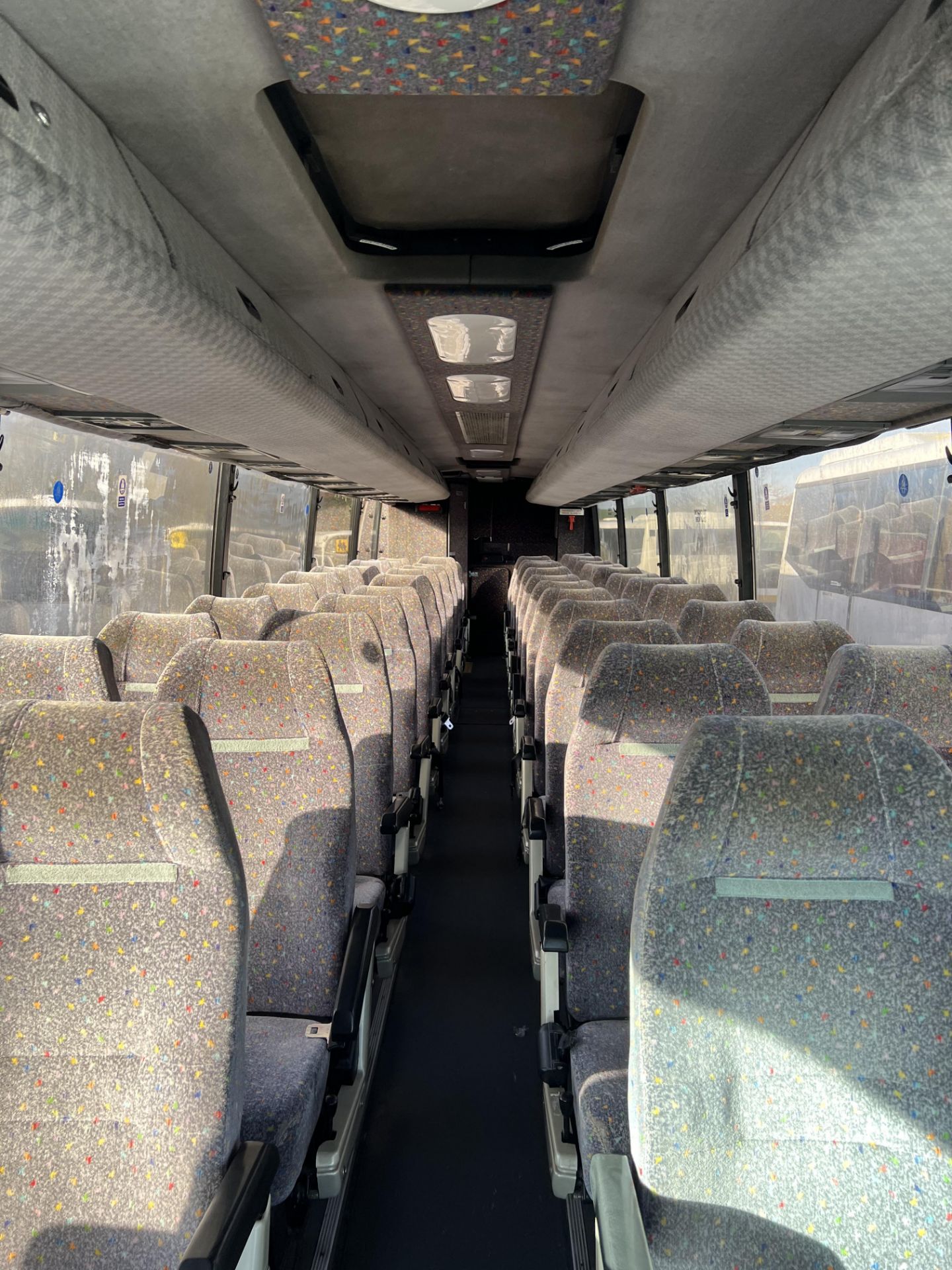 Volvo Vanhool B SERIES, Seat belts, 46 seats Registration YSU921 Year1996 Odometer unknown, V5 - Image 3 of 6