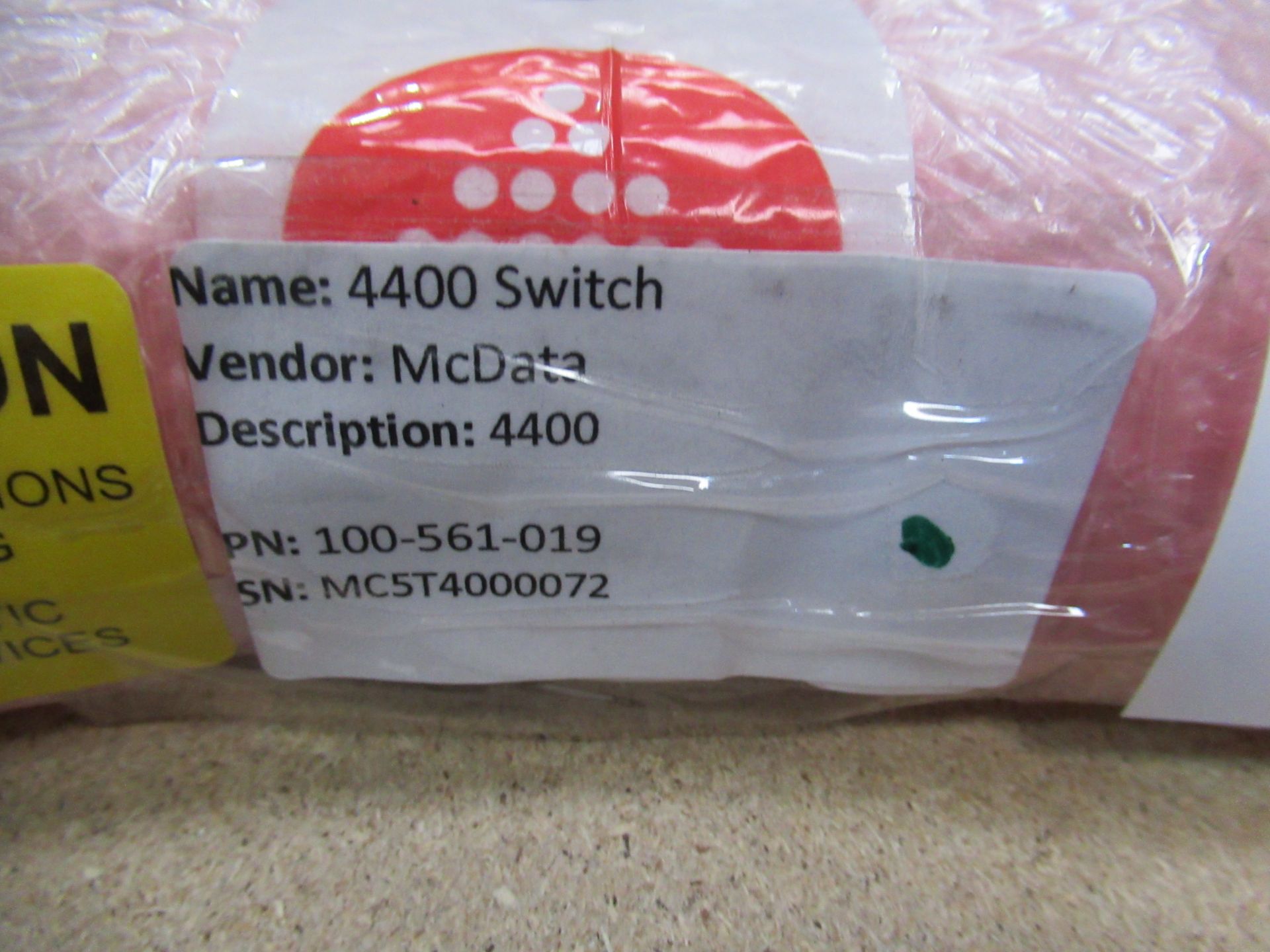 1 x McData 4400 Switch - Image 2 of 3