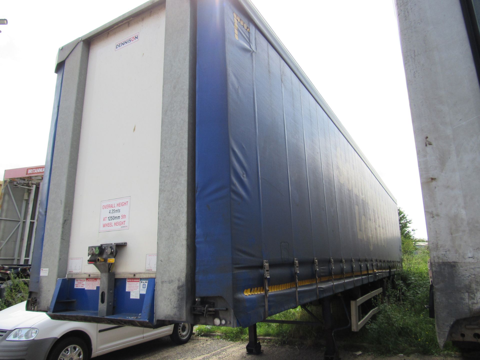 Dennison 13.7m curtain sided tri axle trailer, with barn doors, 39000KG Gross Weight, VIN - - Image 16 of 27