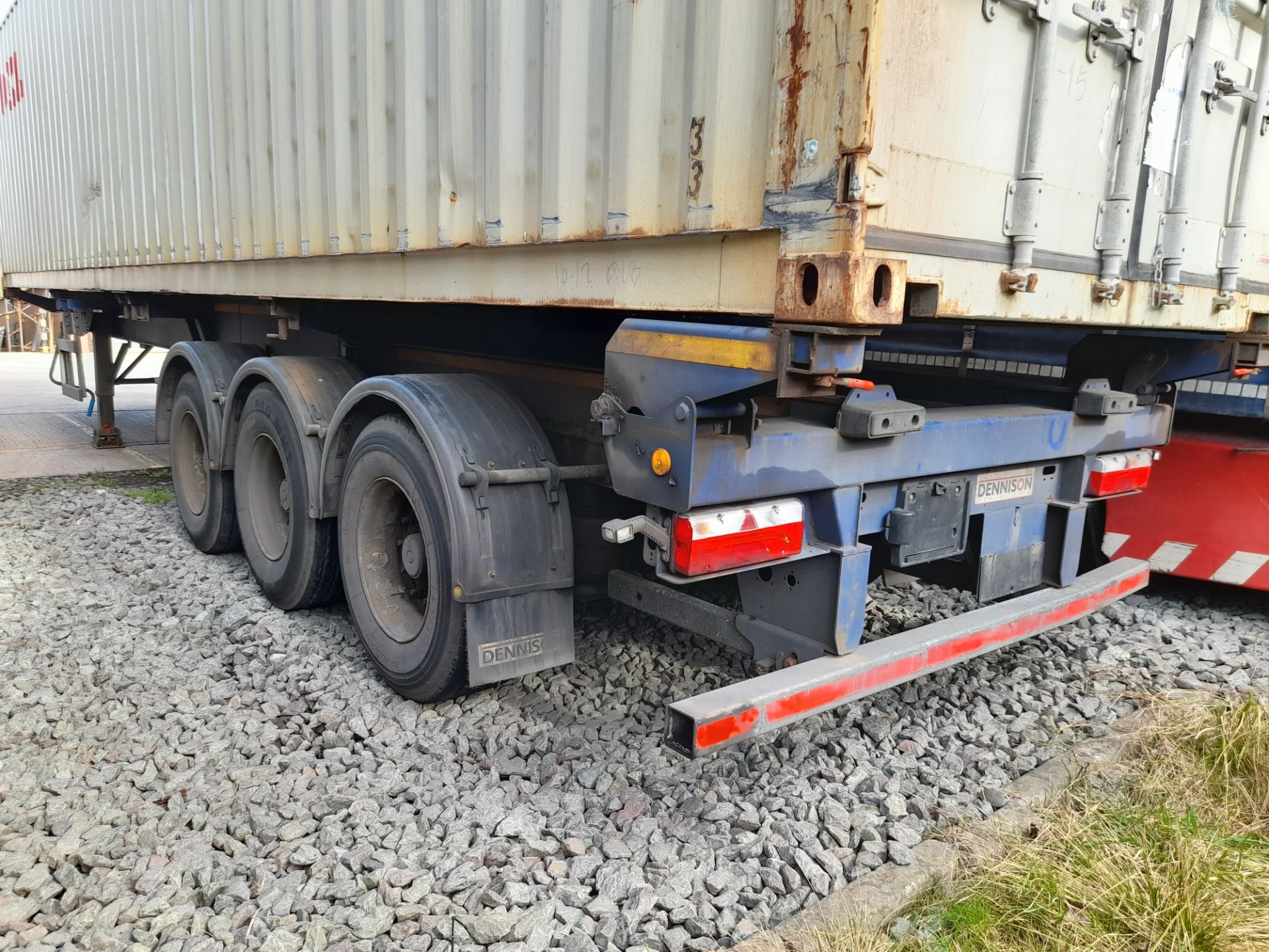 Dennison 40ft tri axle skeleton trailer, VIN - SGKEF25SKFL047059, year 2015, Serial Number -, - Image 10 of 13