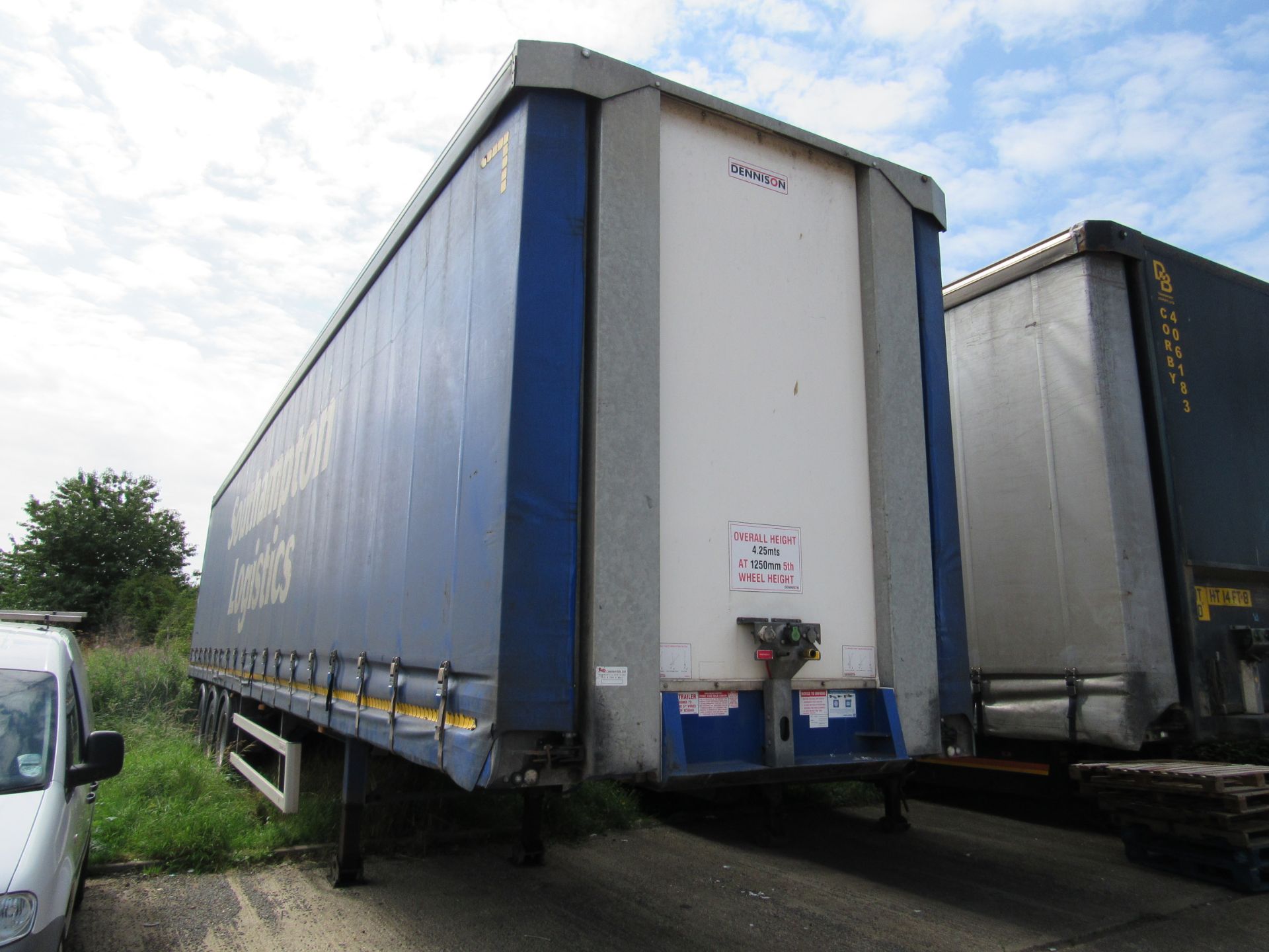 Dennison 13.7m curtain sided tri axle trailer, with barn doors, 39000KG Gross Weight, VIN - - Image 20 of 27