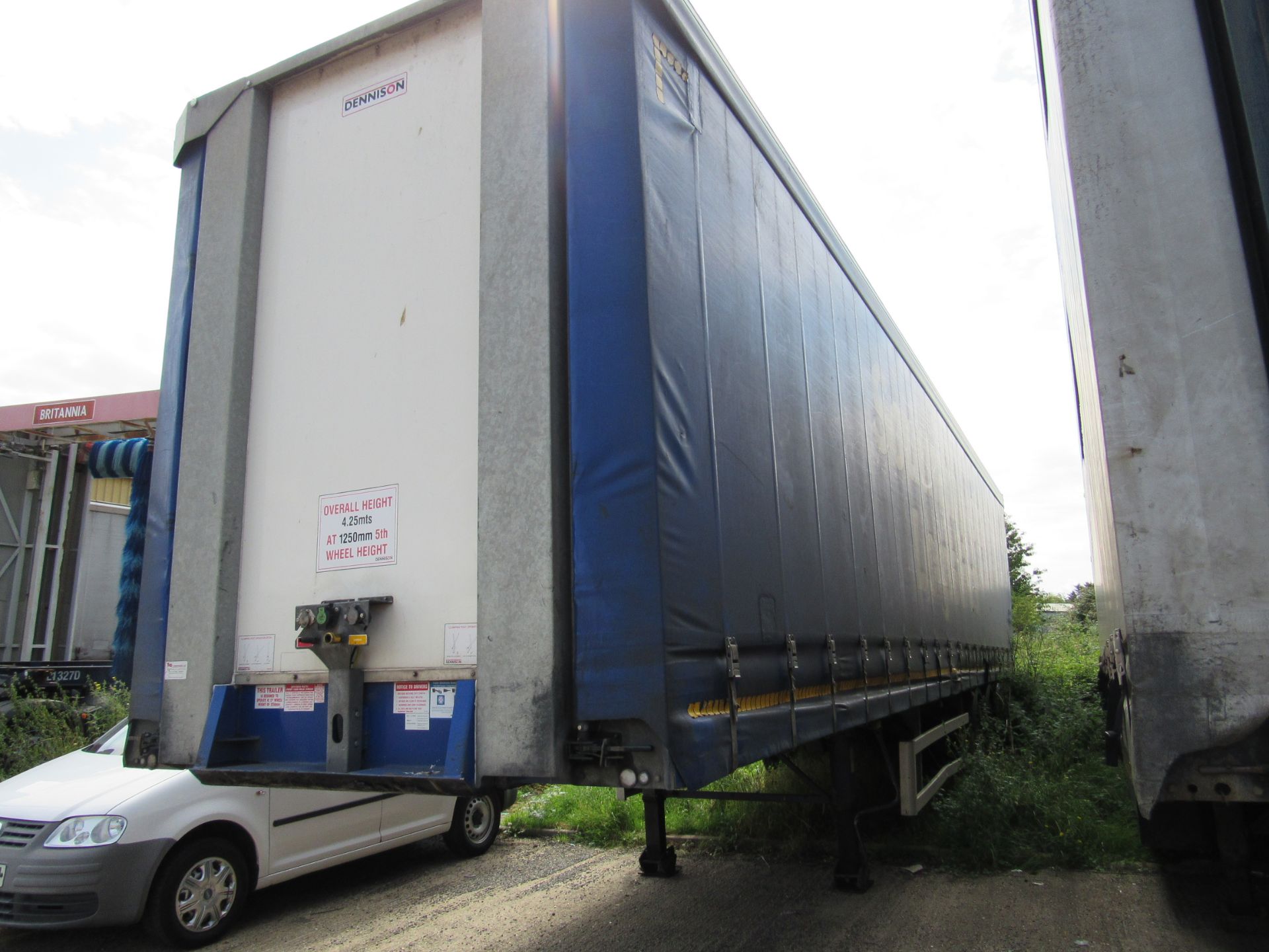 Dennison 13.7m curtain sided tri axle trailer, with barn doors, 39000KG Gross Weight, VIN - - Image 17 of 27