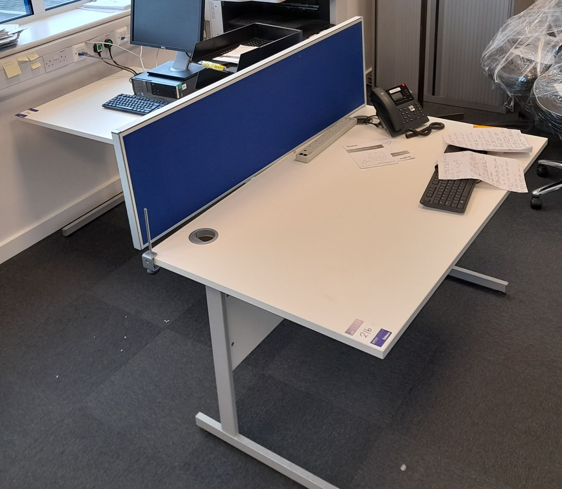 2 Person workstation, comprising 2 x contemporary rectangular cantilever desks (1400 x 800) and