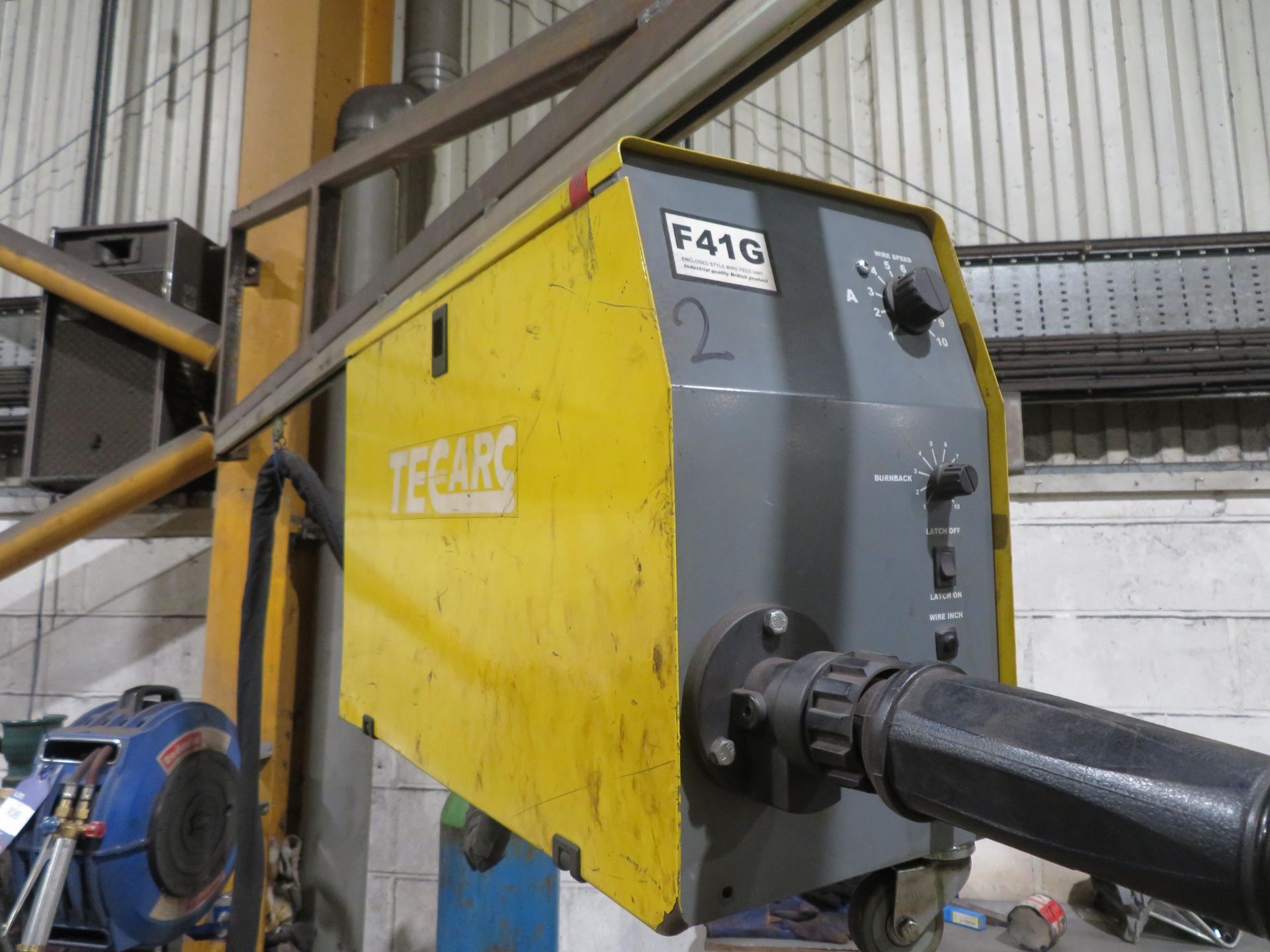 Tecarc SWF Mig 500s welder with F41G wire feed & swing jib (gas bottle not included) - Image 2 of 3