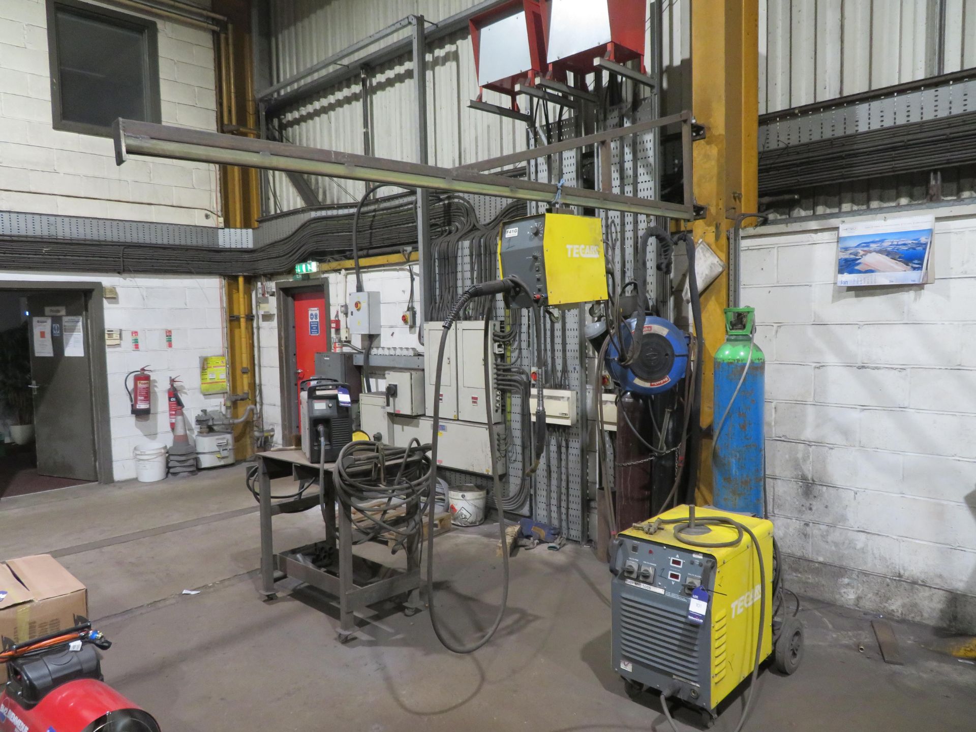 Tecarc SWF Mig 500s welder with F41G wire feed & swing jib (gas bottle not included) - Image 3 of 4