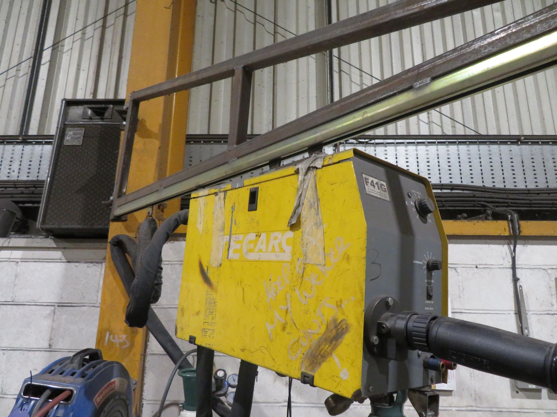 Tecarc SWF Mig 500s welder with F41G wire feed & swing jib (gas bottle not included) - Image 3 of 3