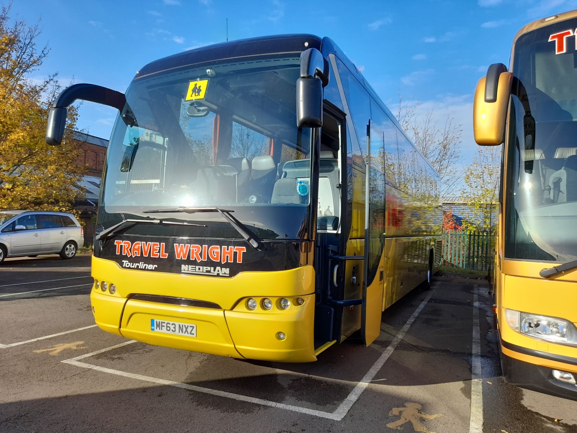 Neoplan N2216 Tourliner 49-Seater Executive Coach, - Image 5 of 20