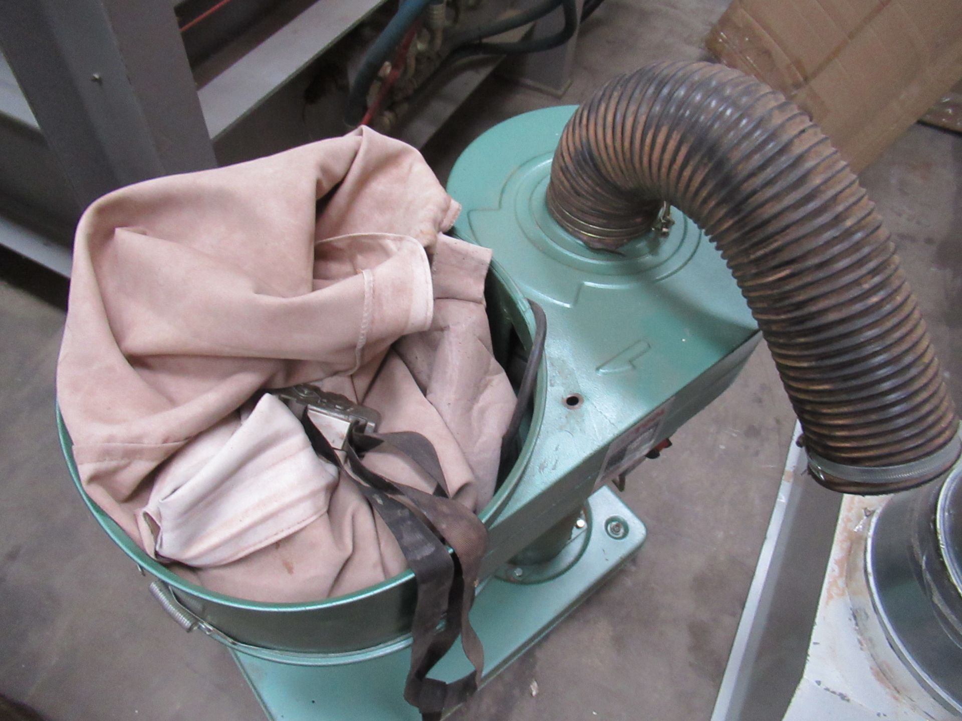 NuTool single bag mobile dust unit, 240V - Image 3 of 4