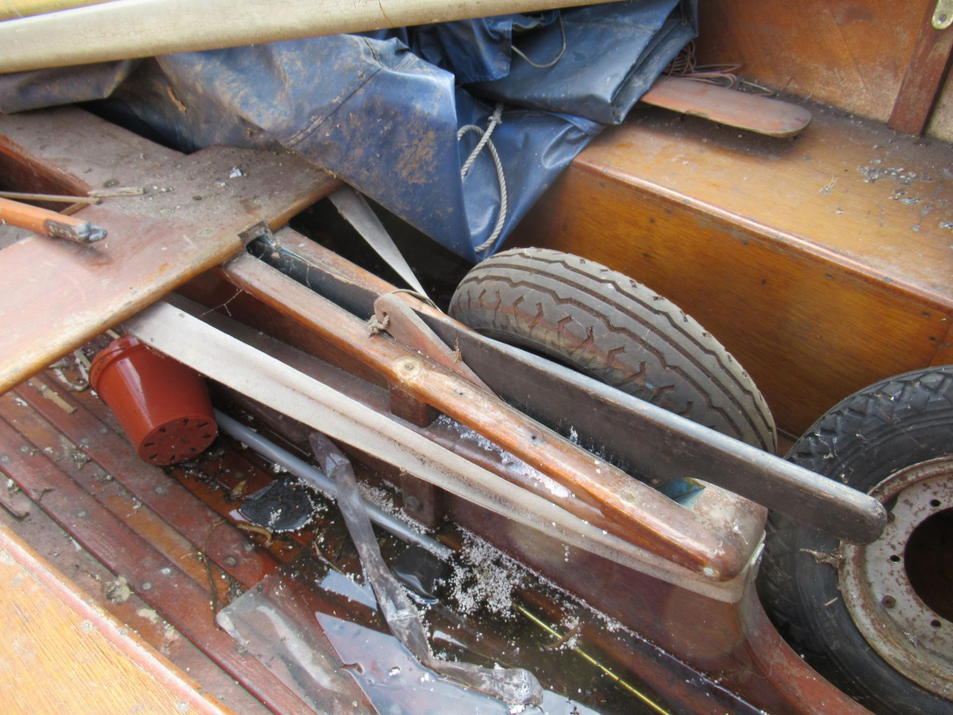 A Wooden Sailing Dinghy - Image 13 of 31