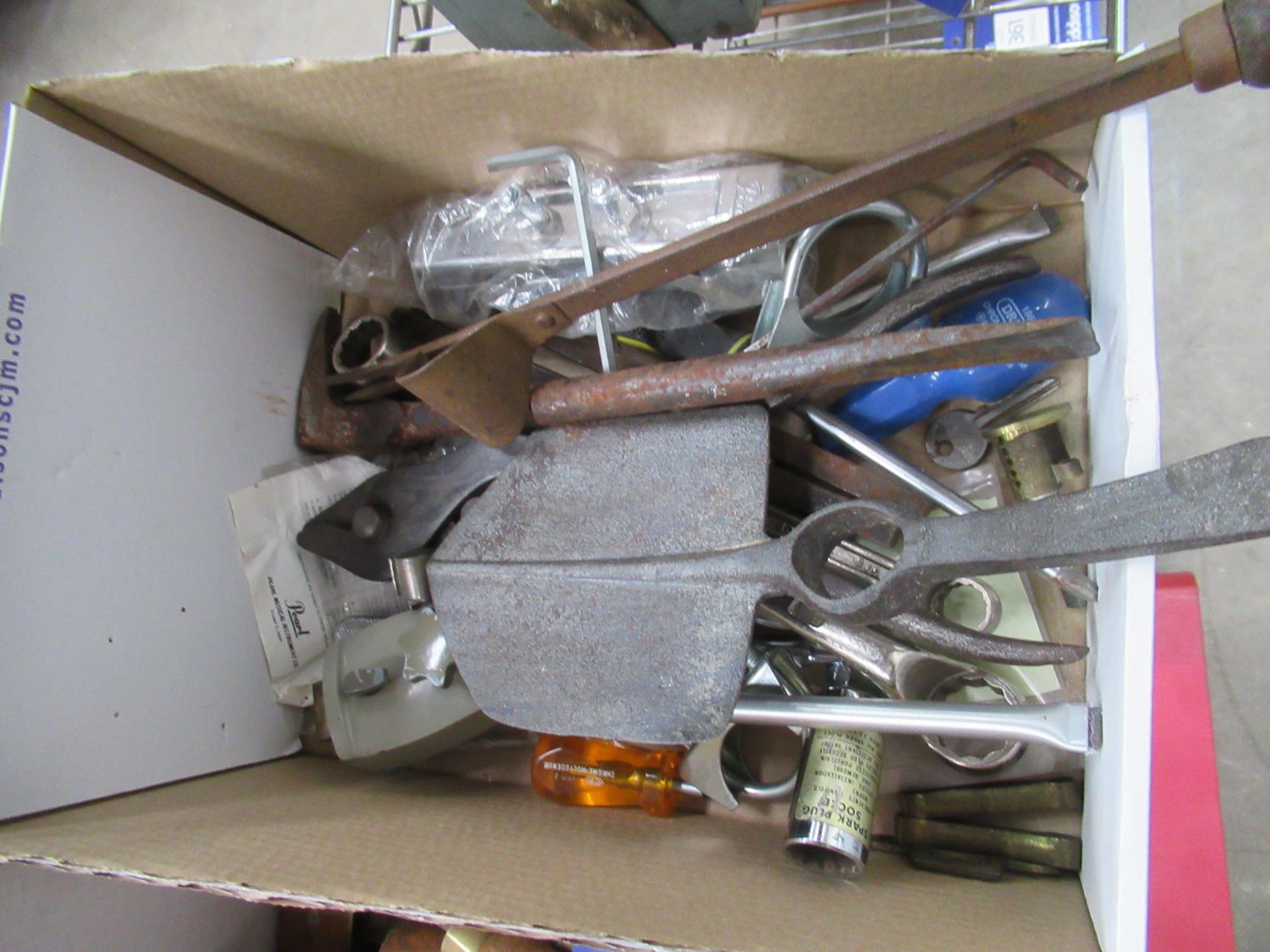 Two boxes of assorted tools etc - Image 2 of 3