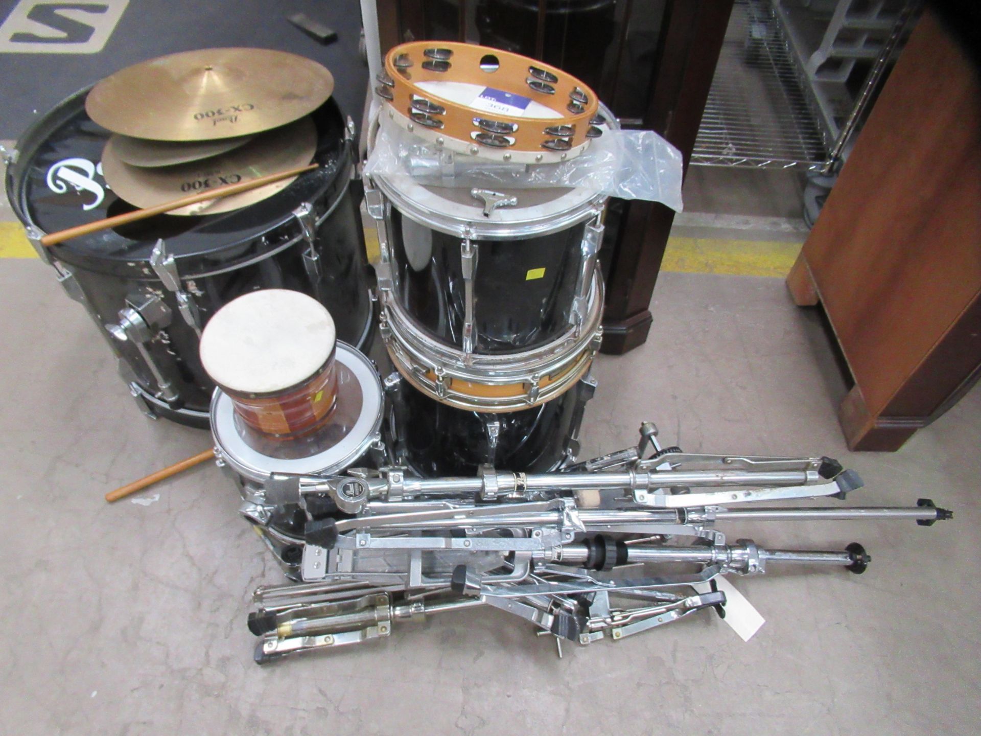 A pearl drum set together with music stand and tambourine - Image 3 of 3