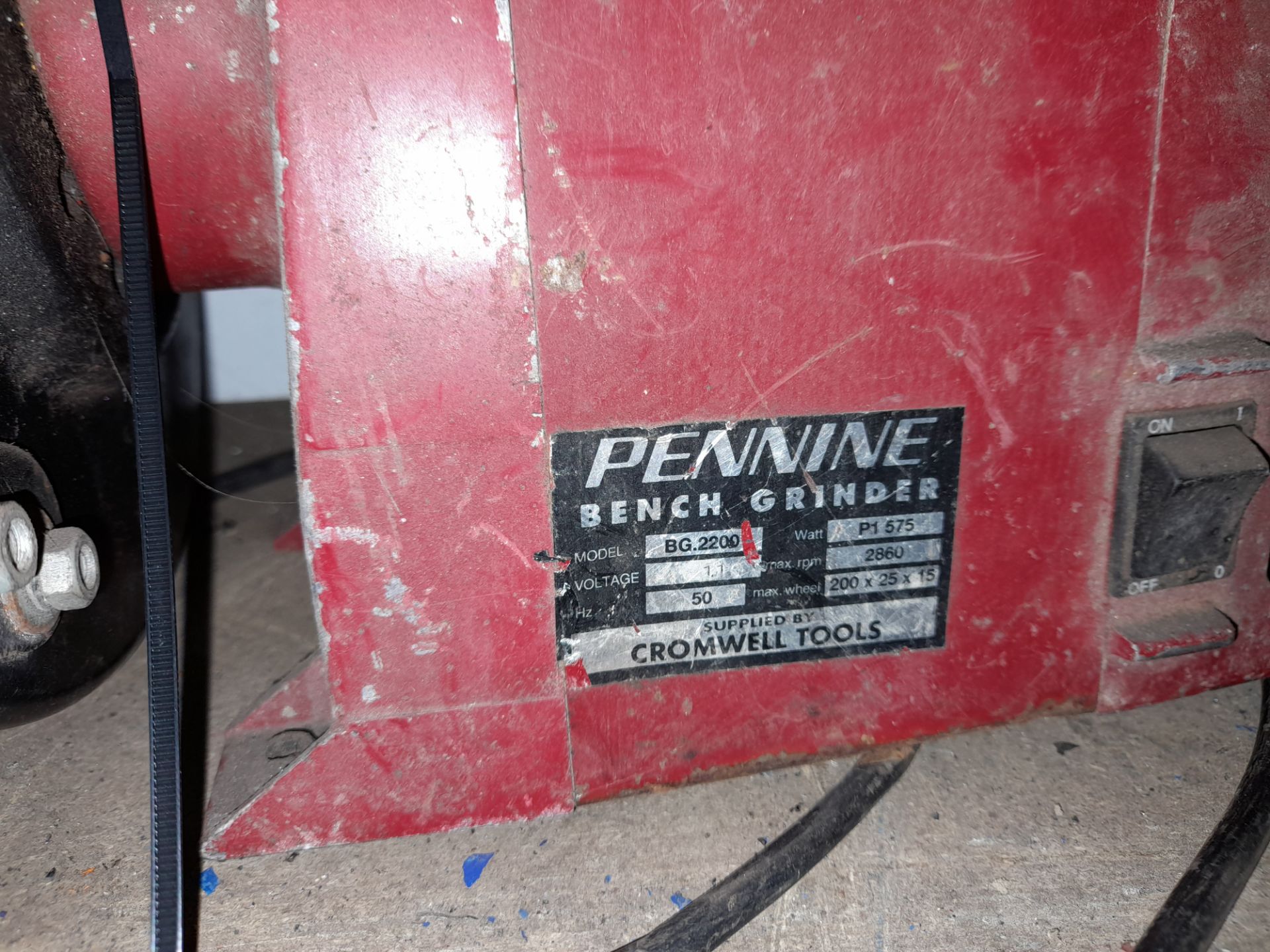 Pennine BG220 bench grinder, 110v - Image 2 of 2