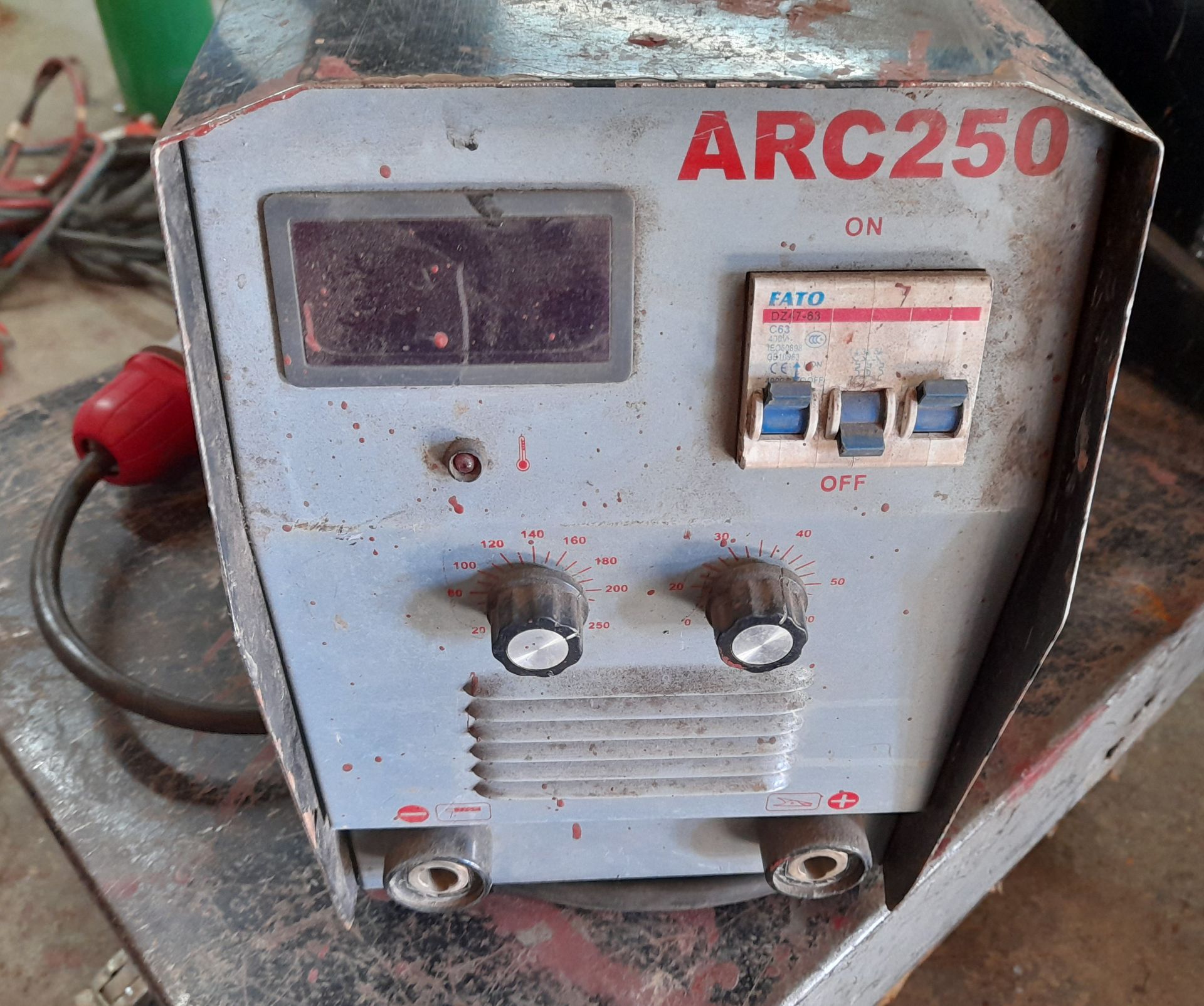 ZheJiang ARC250 welder - Image 2 of 3