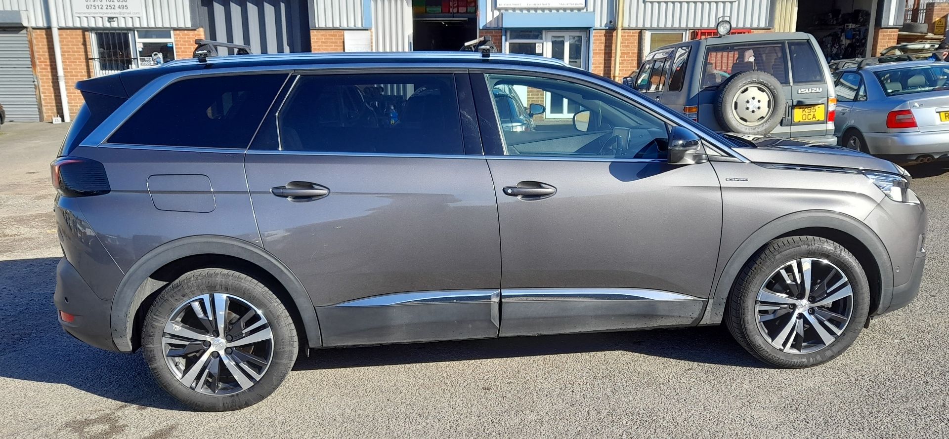 Peugeot 5008 1.6 Blue HDi 120 GT Line 5 Door Estate, registration LR18 YVE, first registered 31 - Image 6 of 31