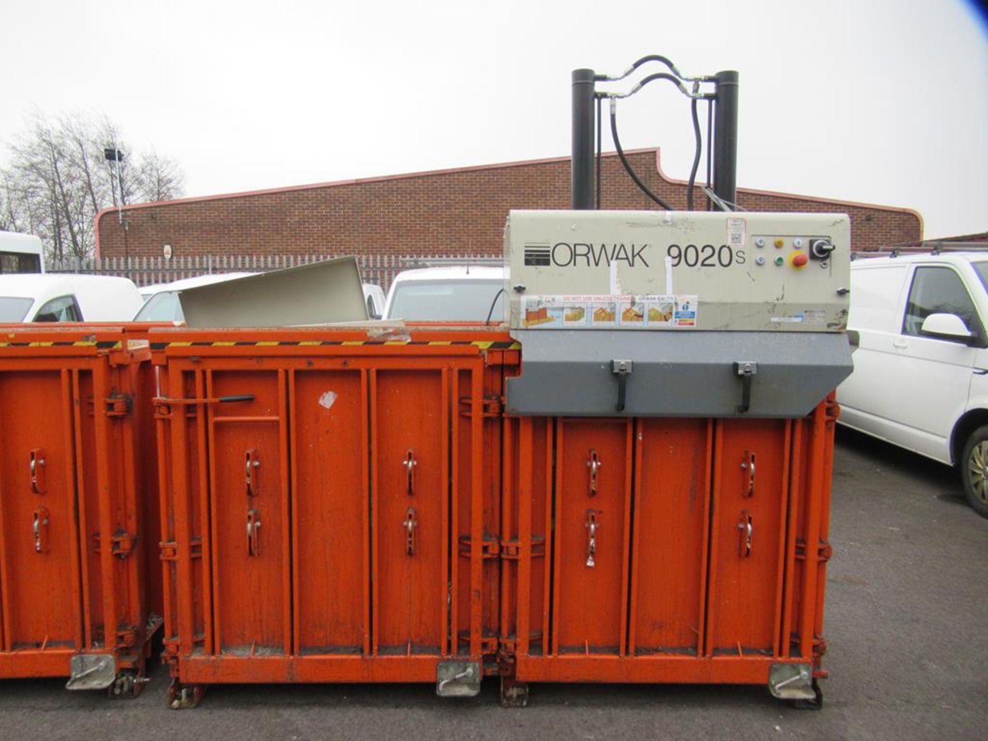 Orwak 9020S triple chamber baler (s/n 1101102845) 400V, 50/60Hz, 3Kw - Image 2 of 11