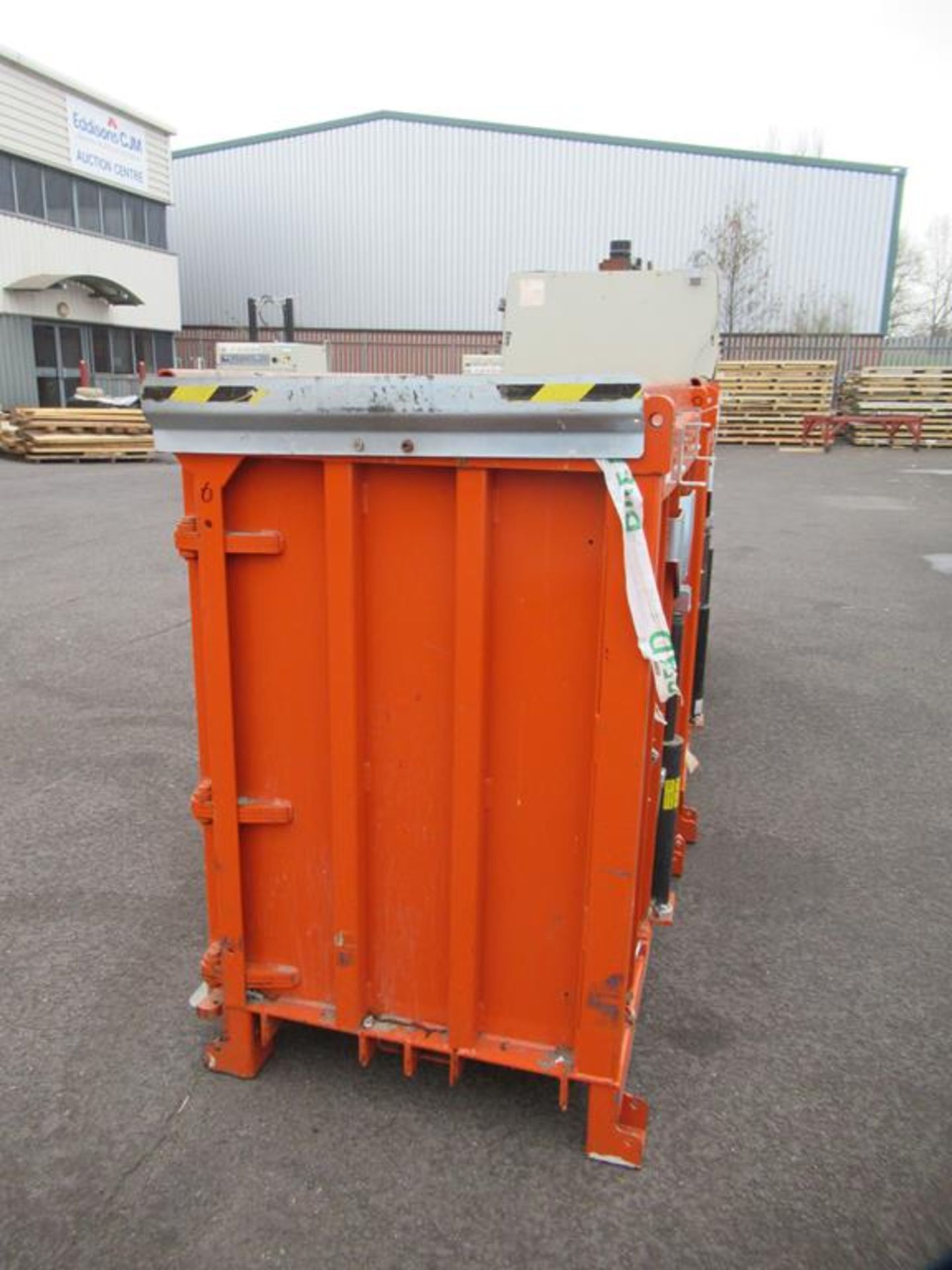 Orwak 9020S triple chamber baler (s/n 1210108521) 400V, 50/60Hz, 3Kw - Image 5 of 11