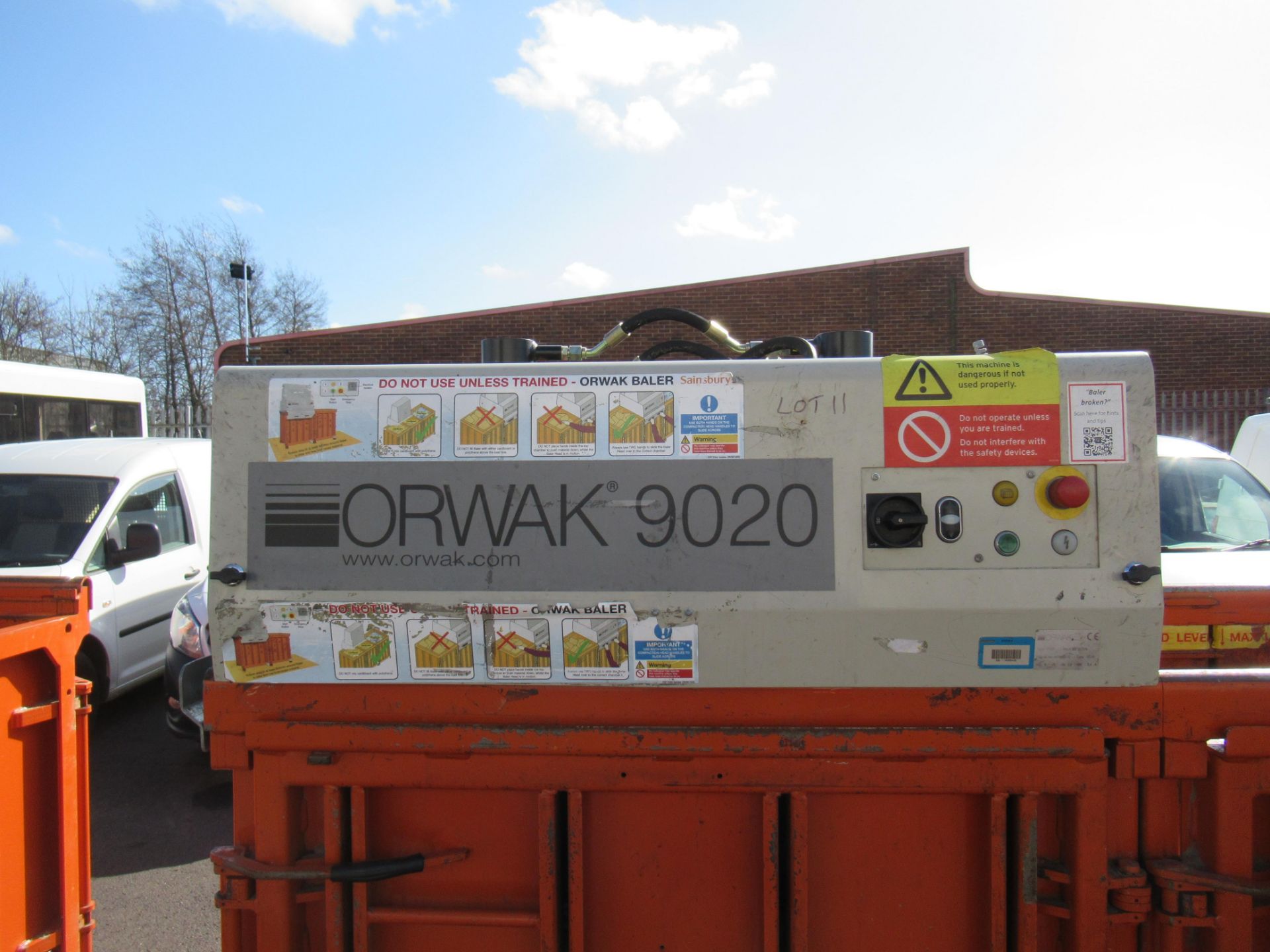 Orwak 9020 Triple chamber baler (s/n 62326) 400V, 50Hz, 3Kw - Image 2 of 8