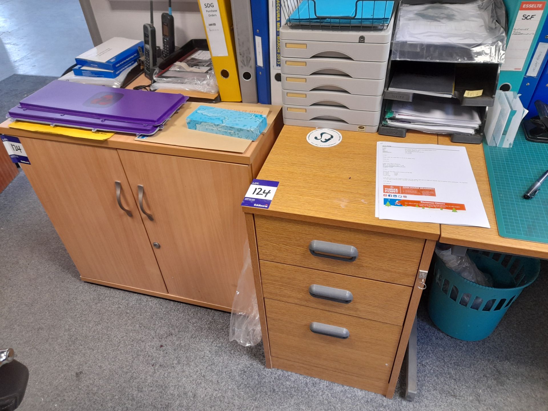 Single Person Workstation with 2 Pedestals, Double Door Cabinet and low level bookshelf (computer - Image 2 of 4