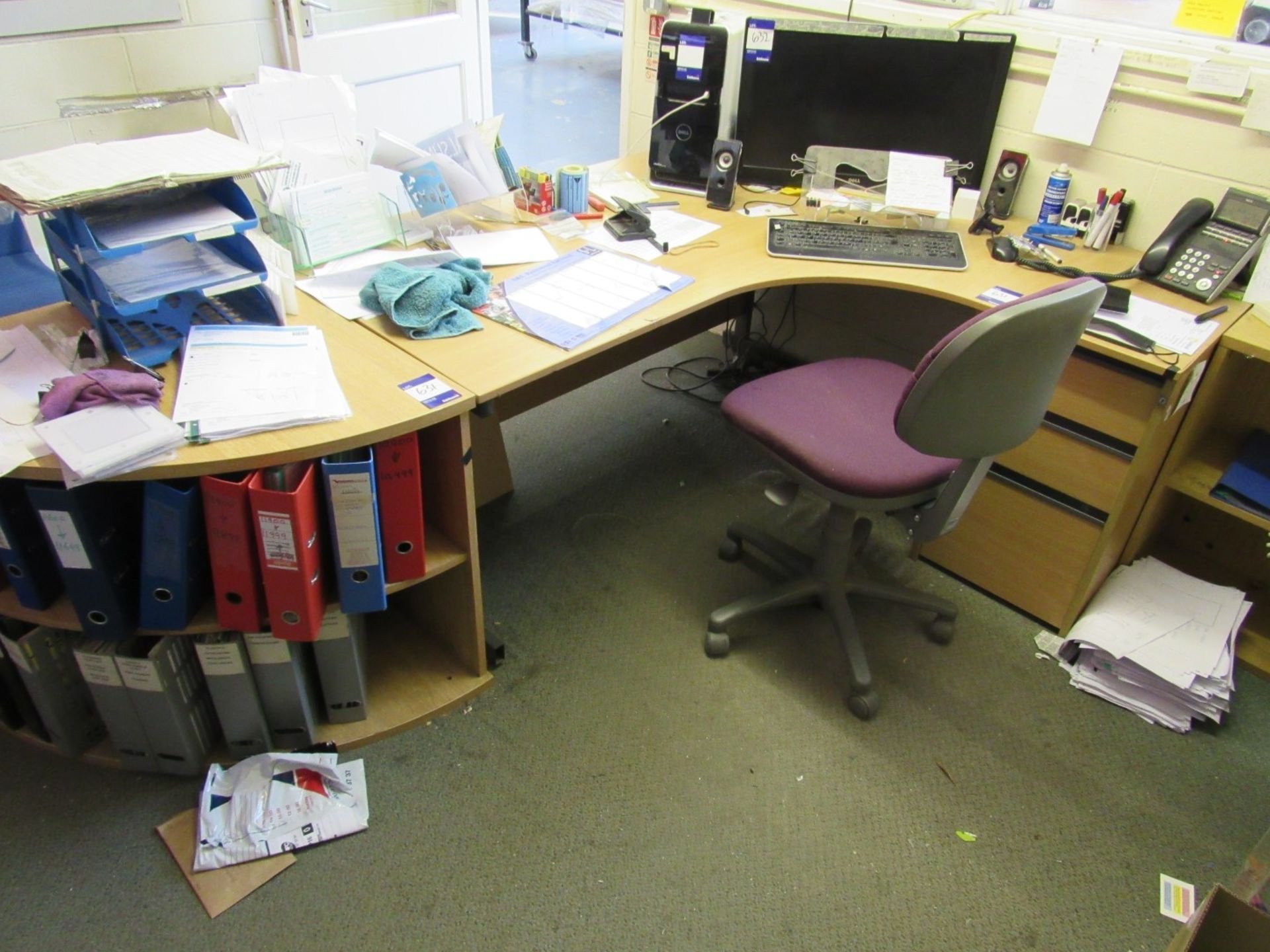 Single Person Workstation, Pedestal, Low Leven Cabinets & 3 x Various Chairs - Image 2 of 2