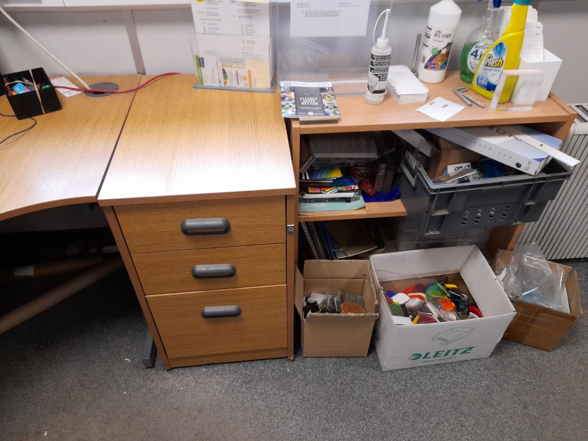 Single Person Workstation with 2 Pedestals, Double Door Cabinet and low level bookshelf (computer - Image 4 of 4