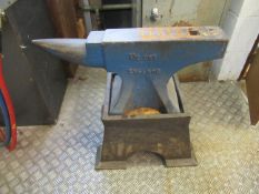 1.5 CWT/77Kg Anvil on Stand