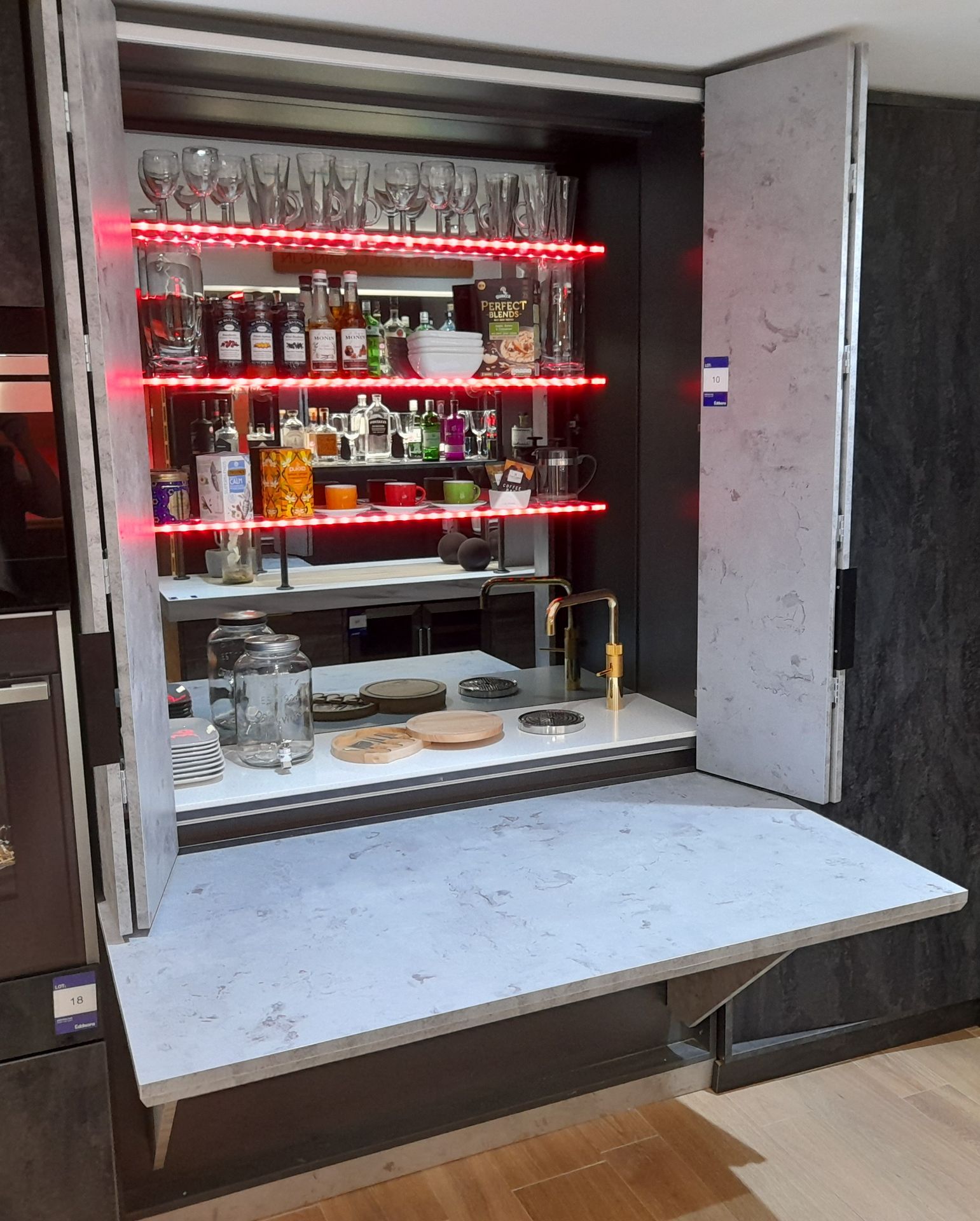 Bespoke modern gin cabinet / breakfast bar, with S - Image 6 of 10