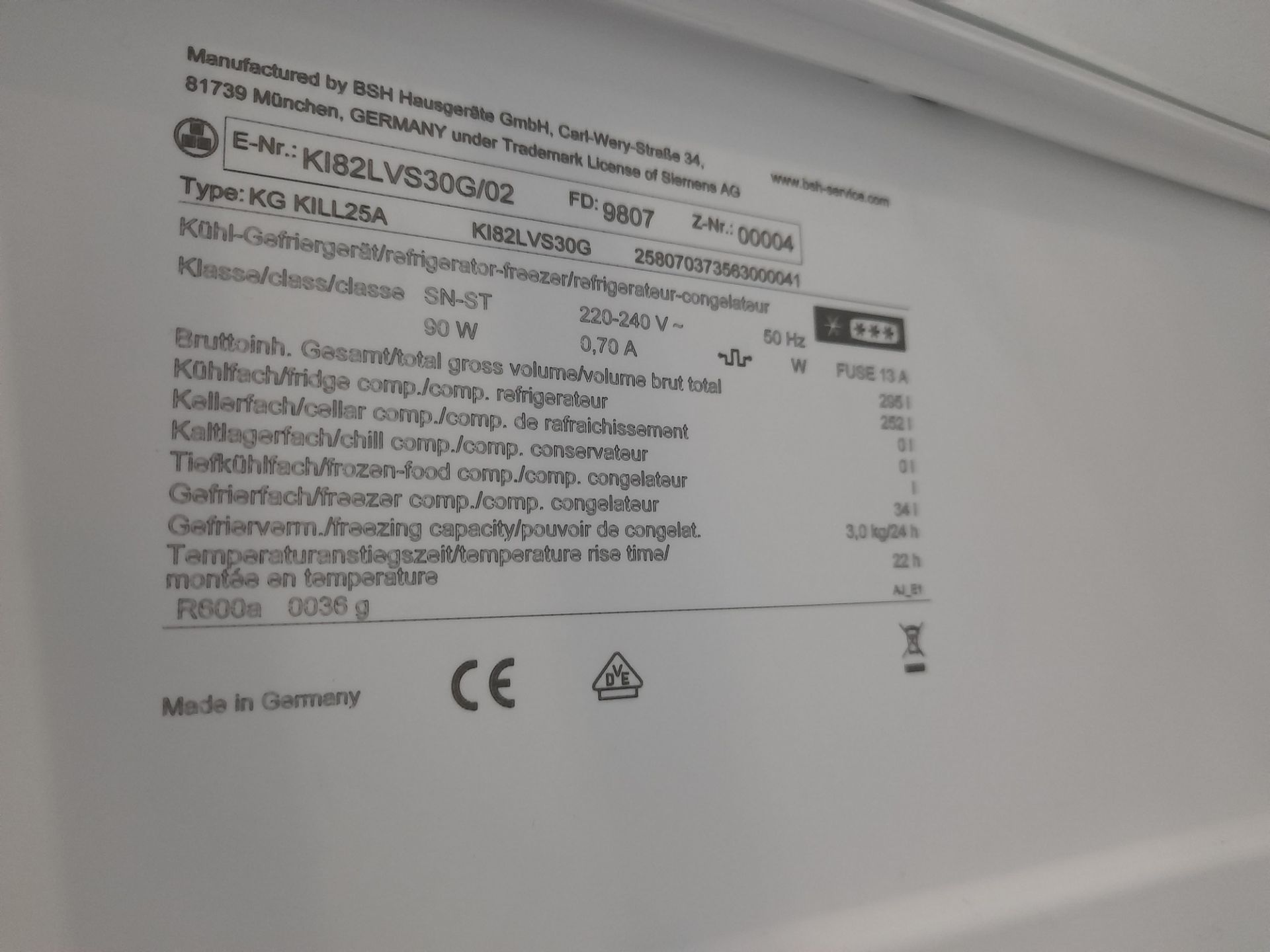 Siemens K182LVS30G/02 integrated fridge freezer. I - Image 5 of 5