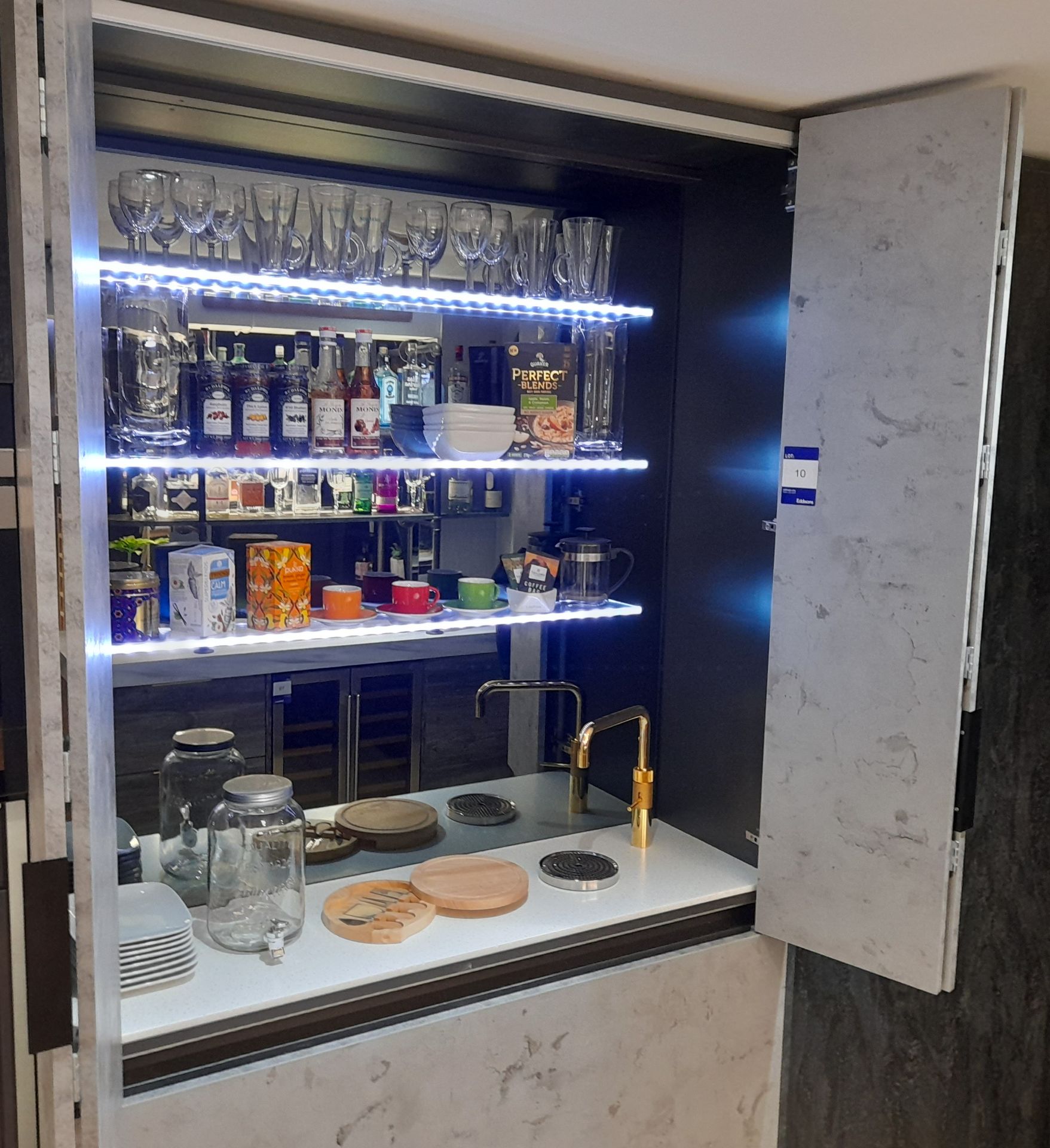 Bespoke modern gin cabinet / breakfast bar, with S - Image 2 of 10