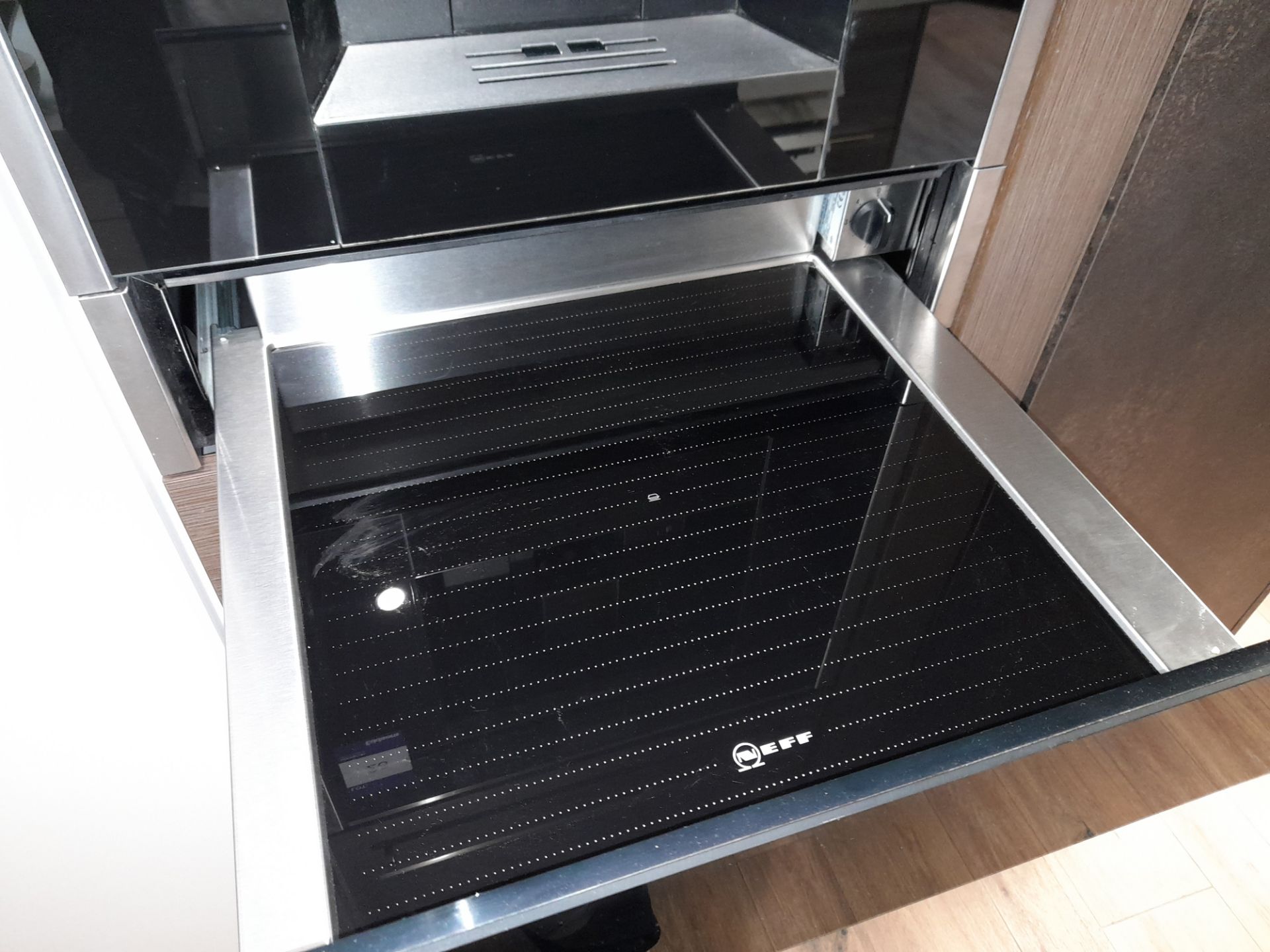 Neff N17HH10NOB/03 integrated warming drawer (600 - Image 2 of 4