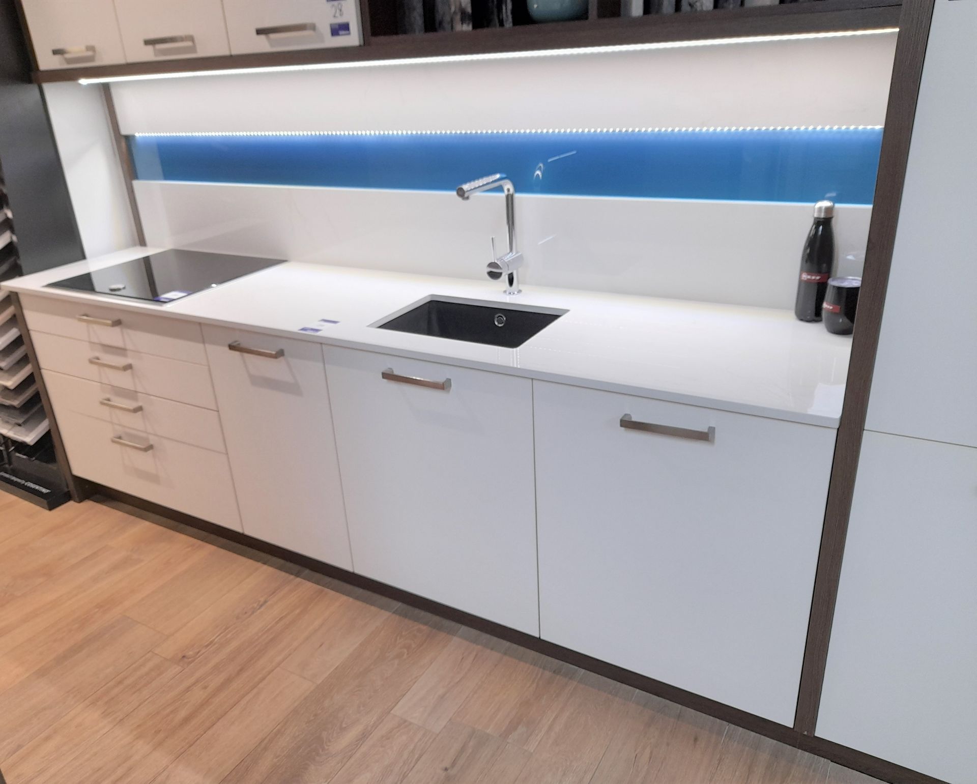 Bespoke modern compact kitchen, with Dekton worksu - Image 2 of 11