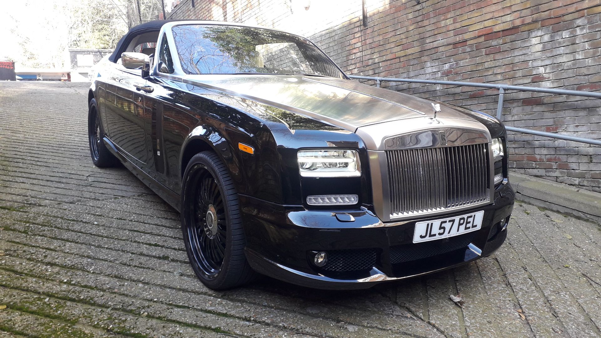 Rolls Royce Phantom Drophead Coupe, registration JL57PEL, first registered 2007, mileage: 38,289, - Image 3 of 50